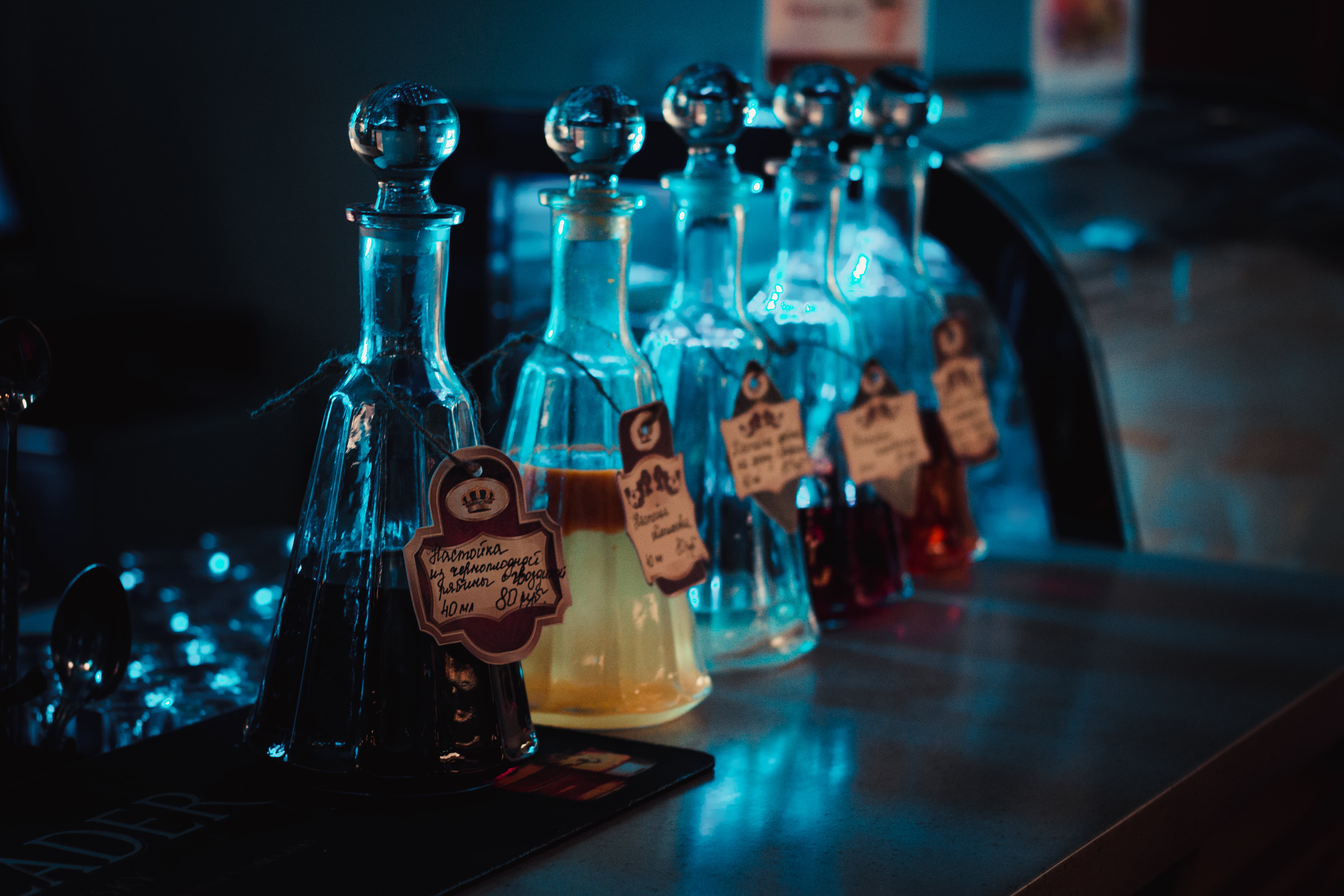 lights, blur, close-up, blue, condiments, glass - material, indoors, bar, 5K, night, nightlife, vases, nightclub, bottle, drinking glass, refreshment, HD Wallpaper
