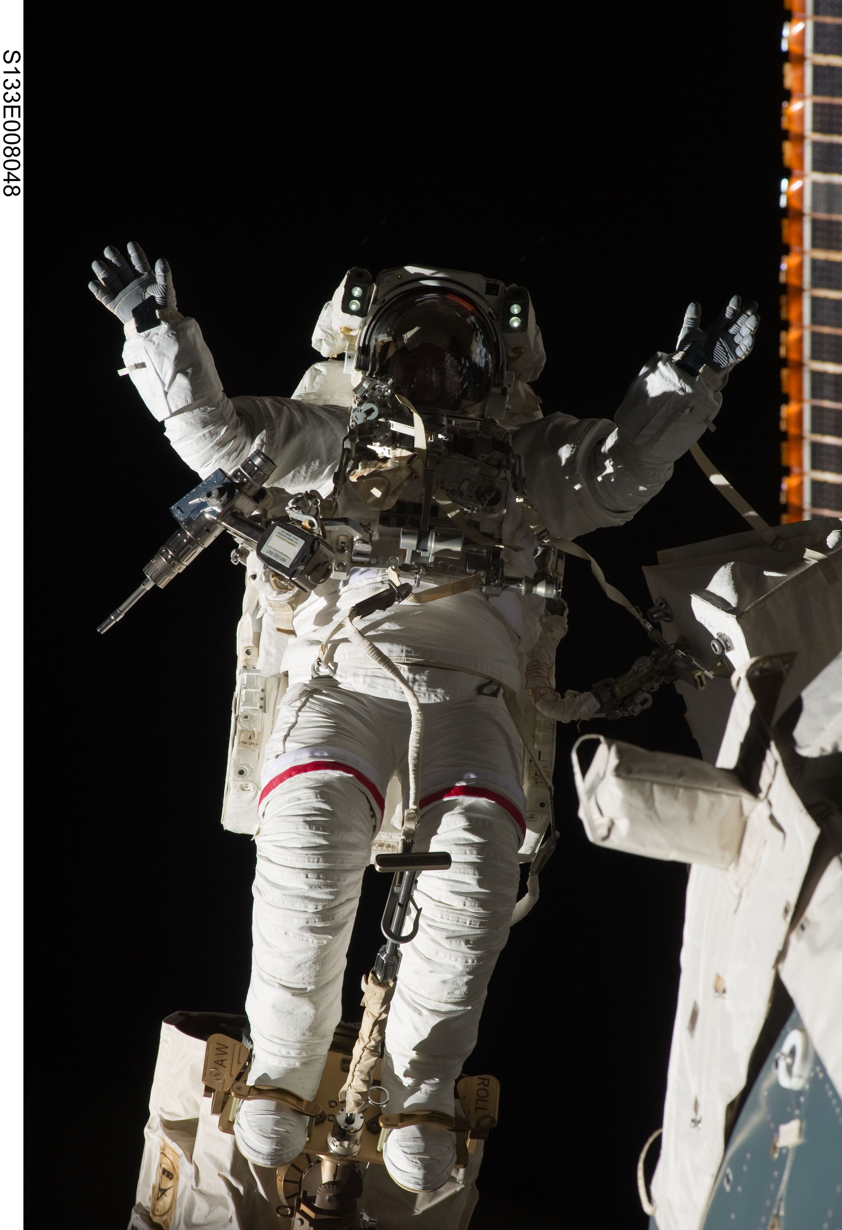 helmet, security, standing, human representation, extravehicular activity, astronaut, tools, futuristic, suit, 4K, black background, technology, spacewalk, Phone HD Wallpaper