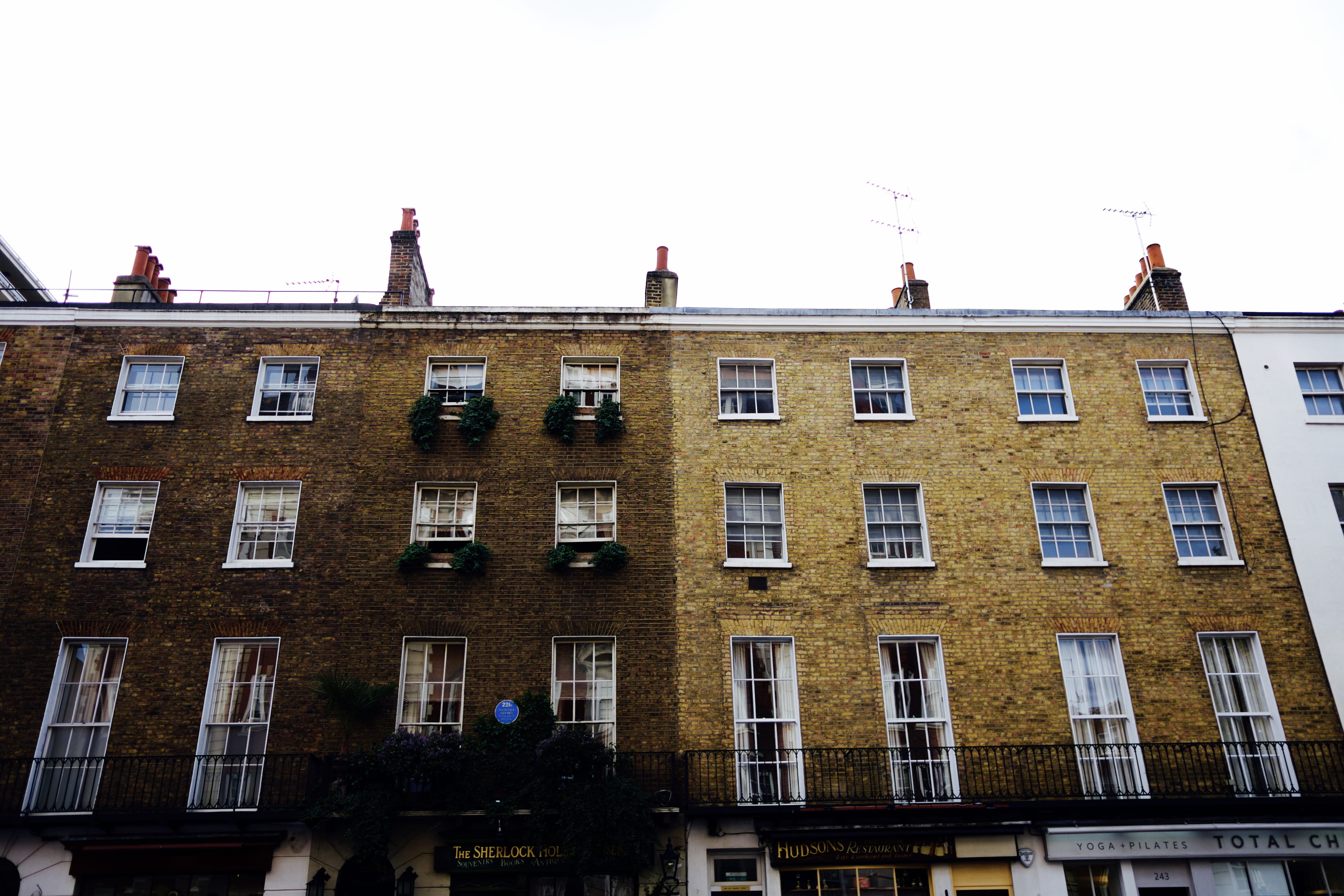 window, no people, day, architecture, building, nature, travel destinations, the past, house, sky, building exterior, baker street, city, built structure, HD Wallpaper