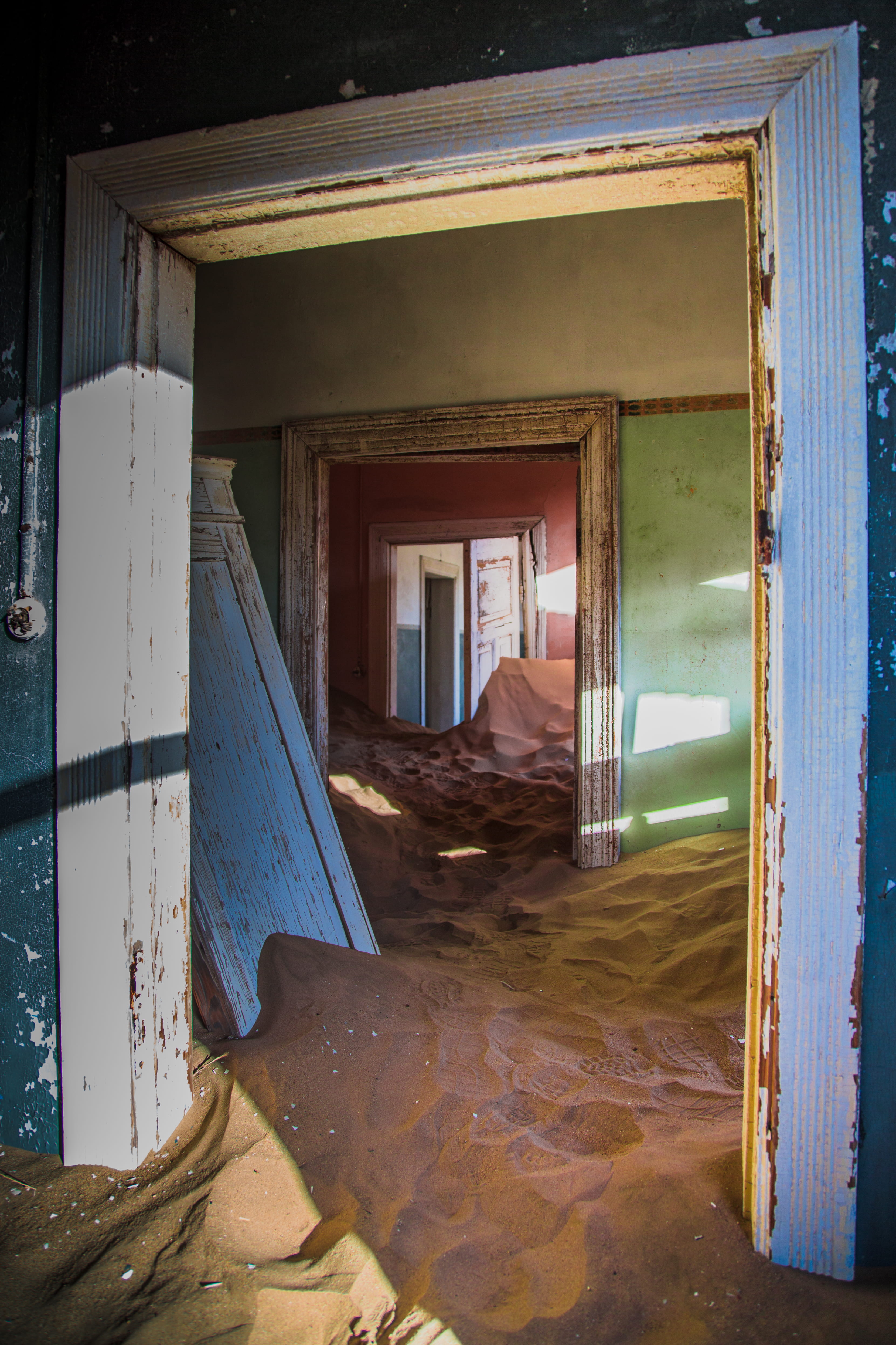 window, decay, entrance, decline, no people, abandoned, ghost town, run-down, ruined, floor, mirror, old, wood - material, indoors, closeup, sand, ceiling, Phone HD Wallpaper