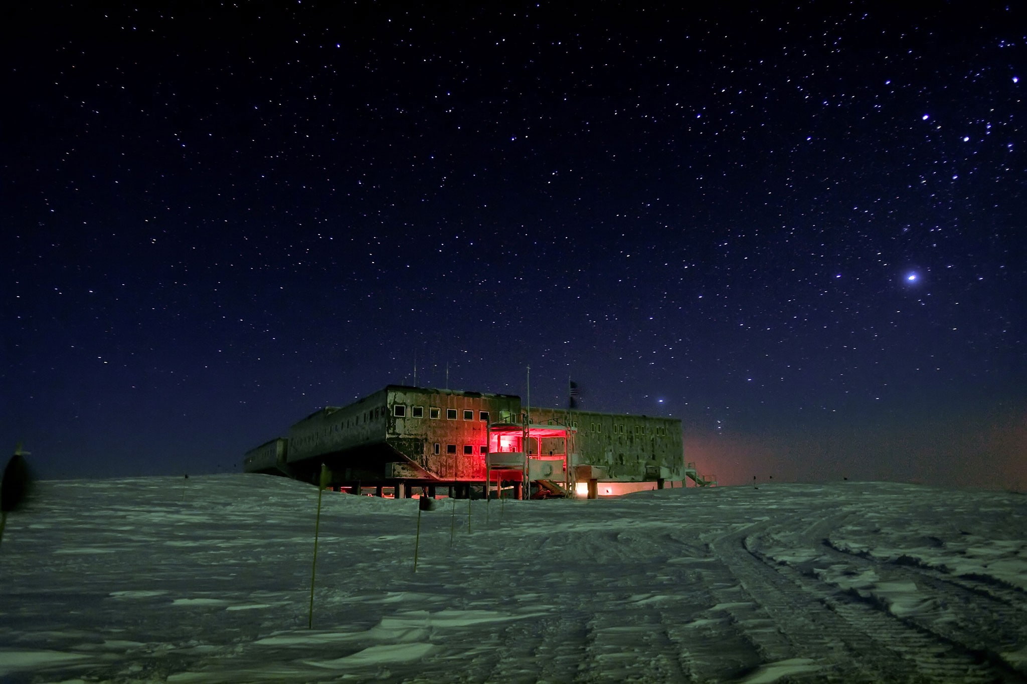 Long Exposure, nature, Concordia Research Station, snow, stars, science, building, Antarctica, Clear Sky, technology, 1080P, Cold, Lights, night, landscape, HD Wallpaper