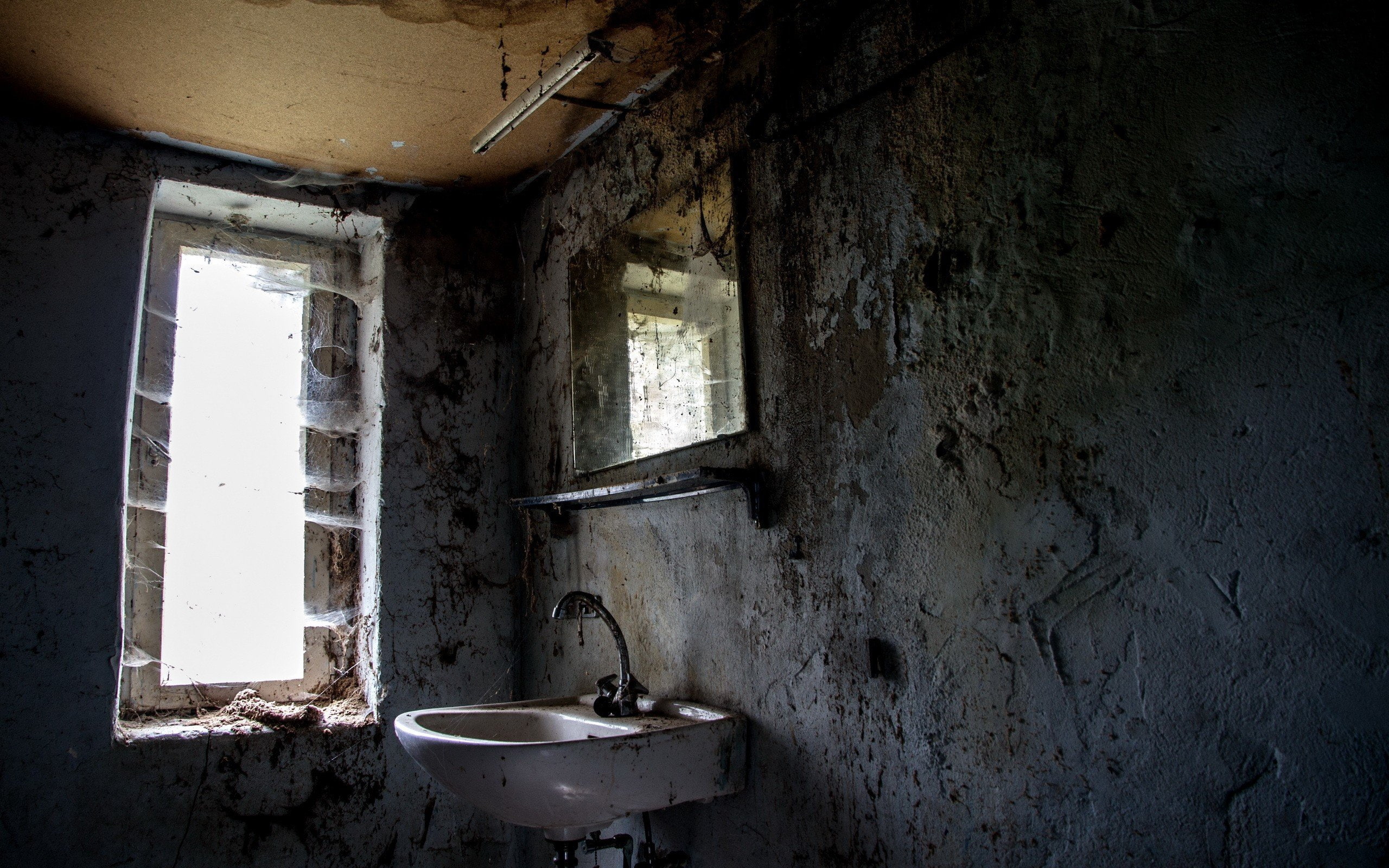 home, bad condition, deterioration, damaged, messy, art, architecture, interiors, toilet, dirty, sink, household equipment, indoors, 2K, no people, obsolete, HD Wallpaper