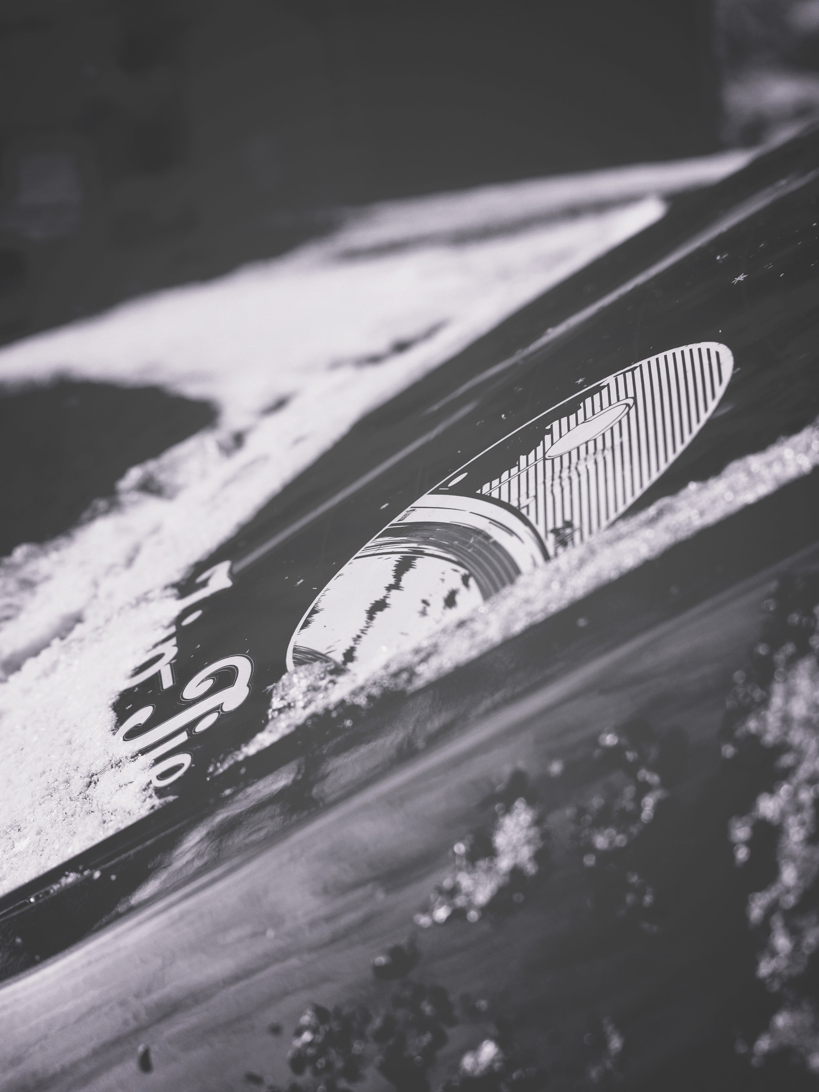 monochrome, focus on foreground, nature, instrument of measurement, winter, selective focus, vehicle, communication, car, BMW E34, snow, no people, metal, Phone HD Wallpaper