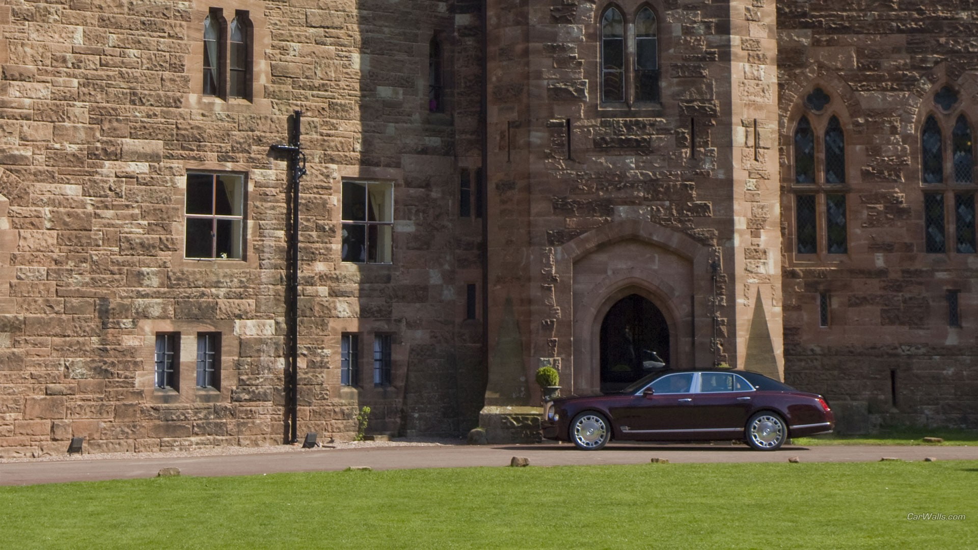 Bentley Mulsanne, Bentley, castle, 1080P, vehicle, car, HD Wallpaper