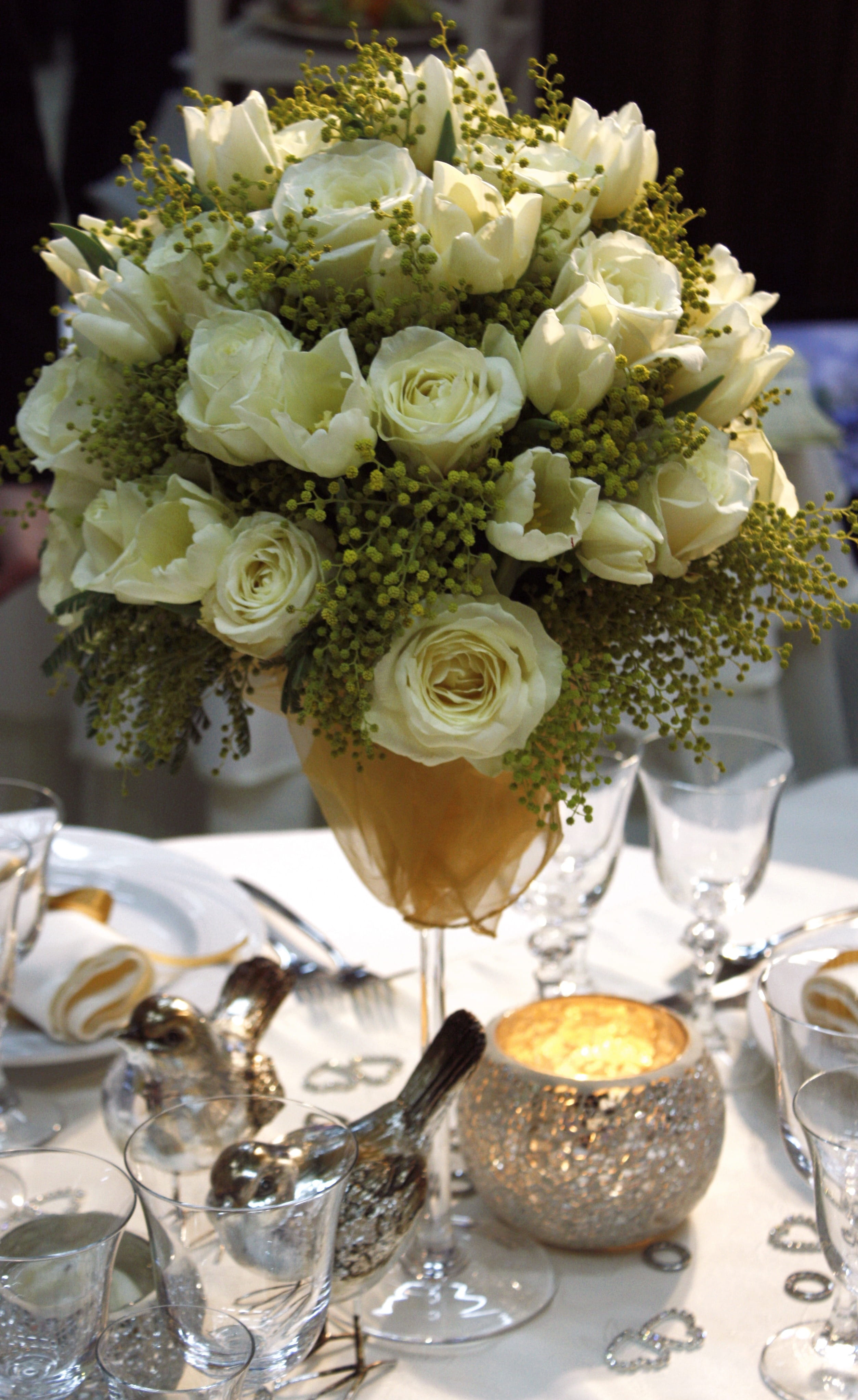 ceremony, flowers, porcelain, marry, wooden table, plant, flowers theme, indoors, celebration, freshness, vase, wedding Reception, food and drink, rose, Phone HD Wallpaper