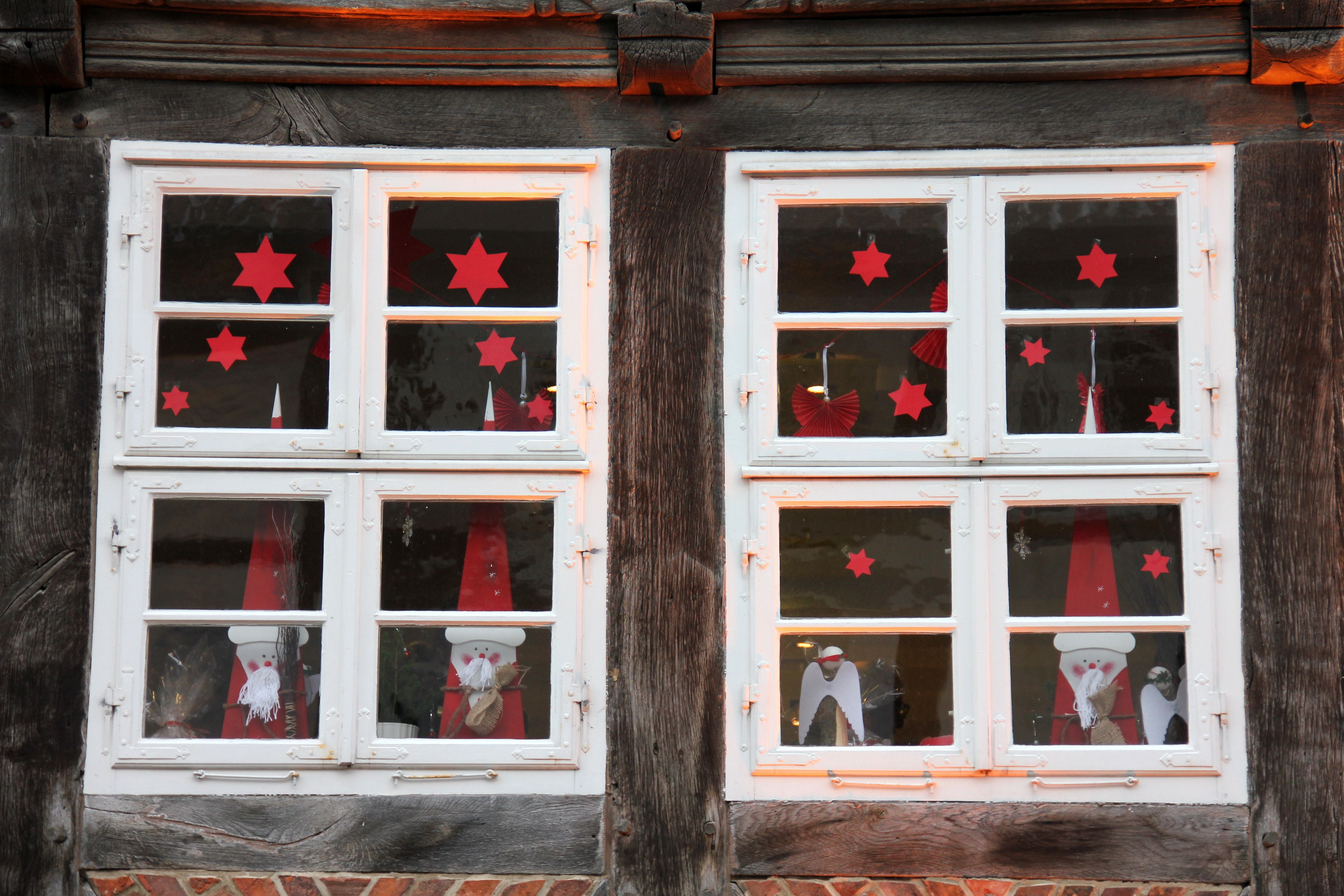 star, windows, christmas, architecture, december, built structure, arrangement, closed, two, wood - Material, outdoors, advent, full frame, wall - Building Feature, HD Wallpaper
