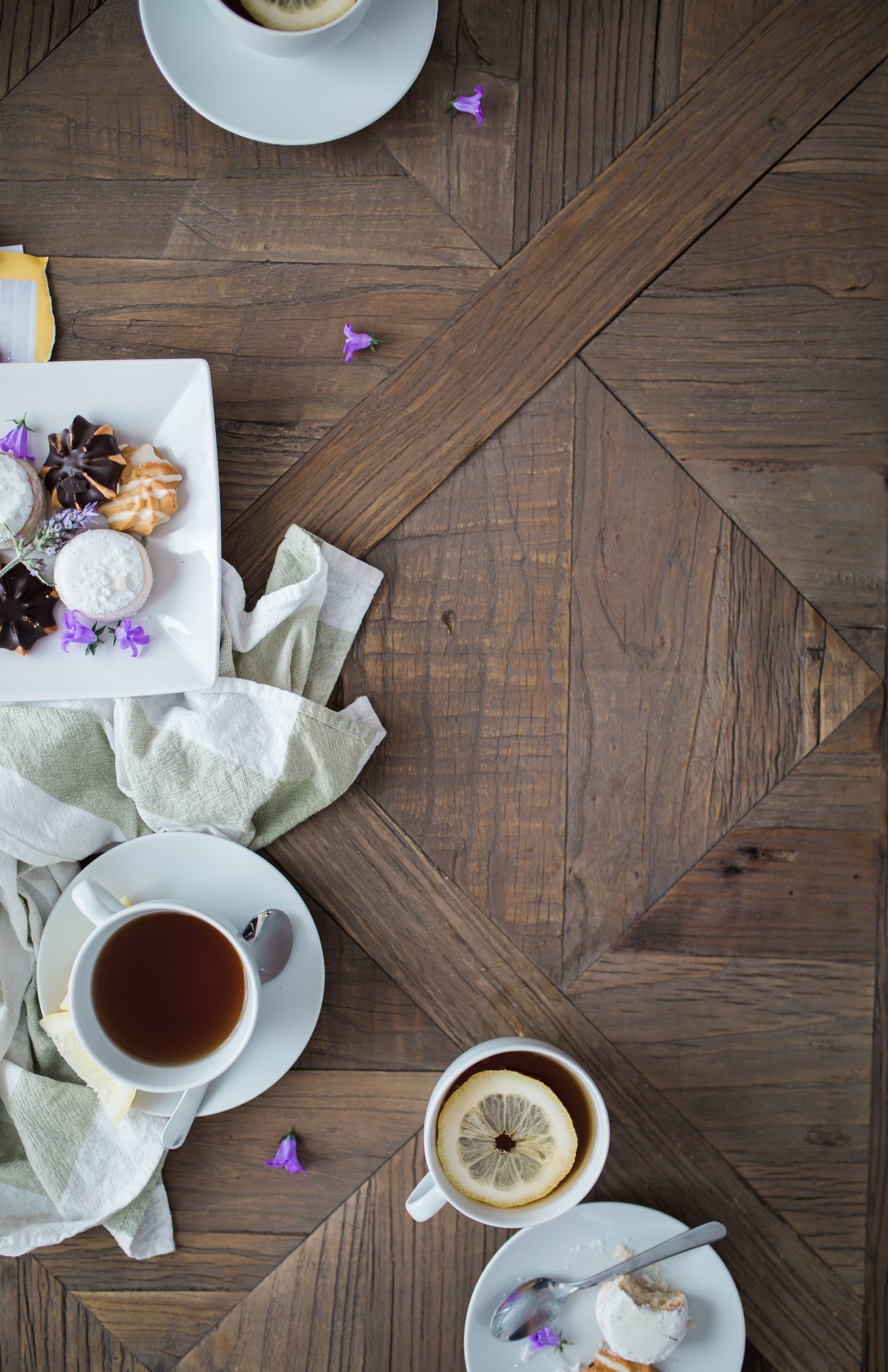 wood, directly above, dish, drink, teacup, indoors, cup, table, relax, food and drink, cookies, beverage, coffee, black tea, high angle view, grey, vacation, Phone HD Wallpaper