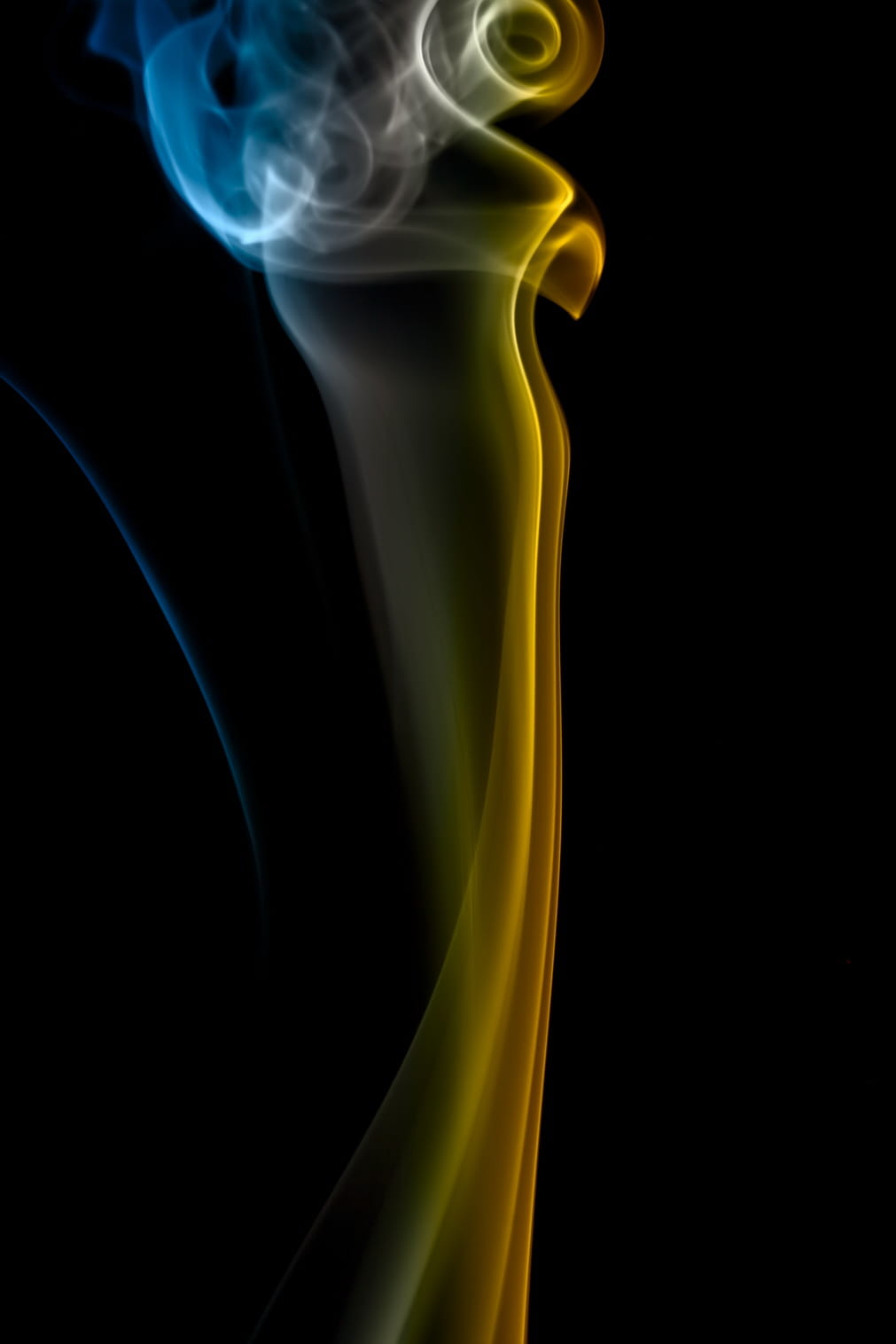 meditative, image, incense, style, smooth, curve, pattern, black background, copy space, blue, motion, yellow, design, smoke - physical structure, backdrop, Phone HD Wallpaper