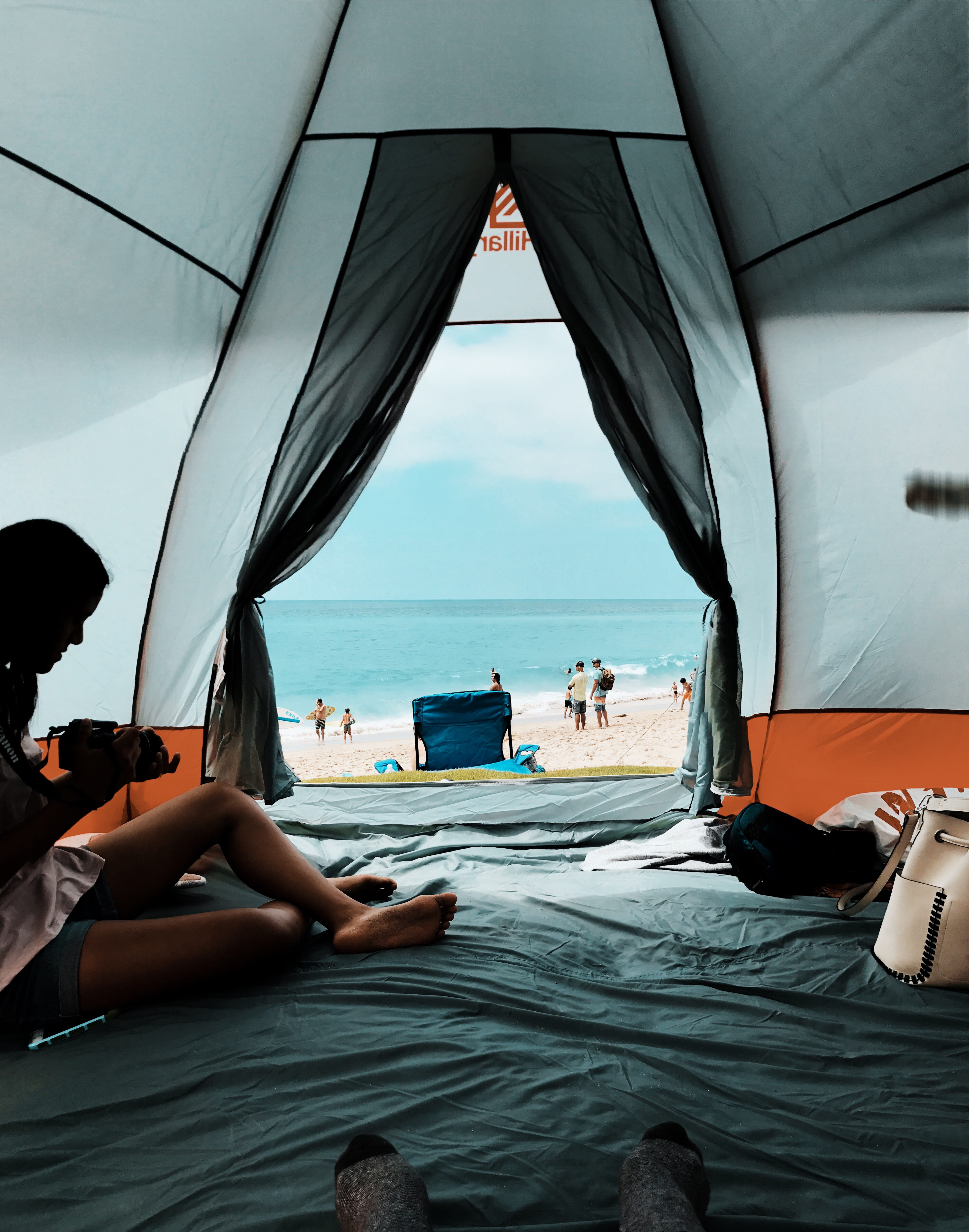 outdoors, sky, leisure activity, person, clouds, adult, ocean, men, transportation, mode of transportation, doorway, vacations, sand, female, horizon over water, Phone HD Wallpaper