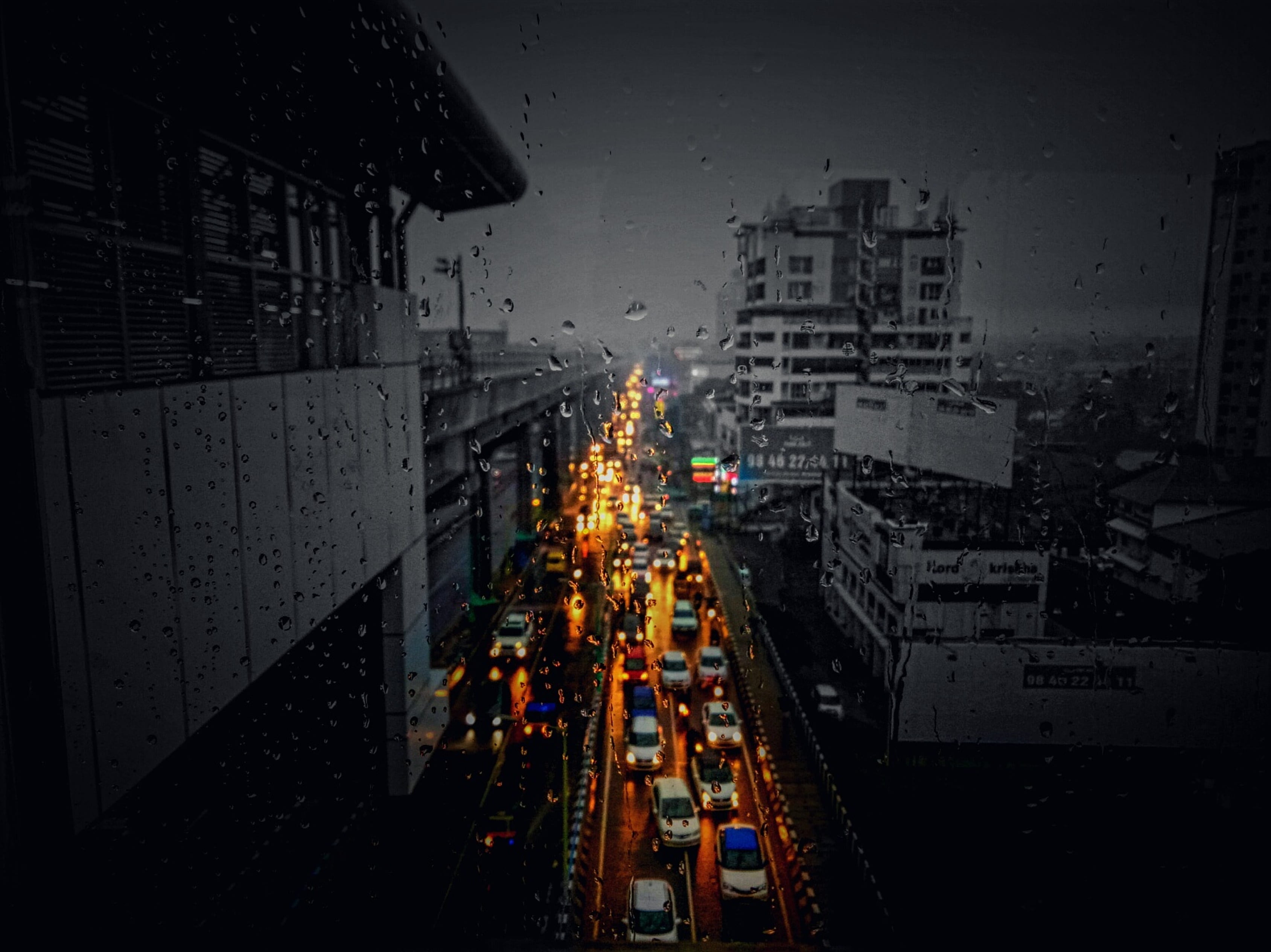 photo, wet, outdoors, water, traffic, lights, building exterior, selective, rain, drop, sky, light, color, building, architecture, high angle view, street, HD Wallpaper