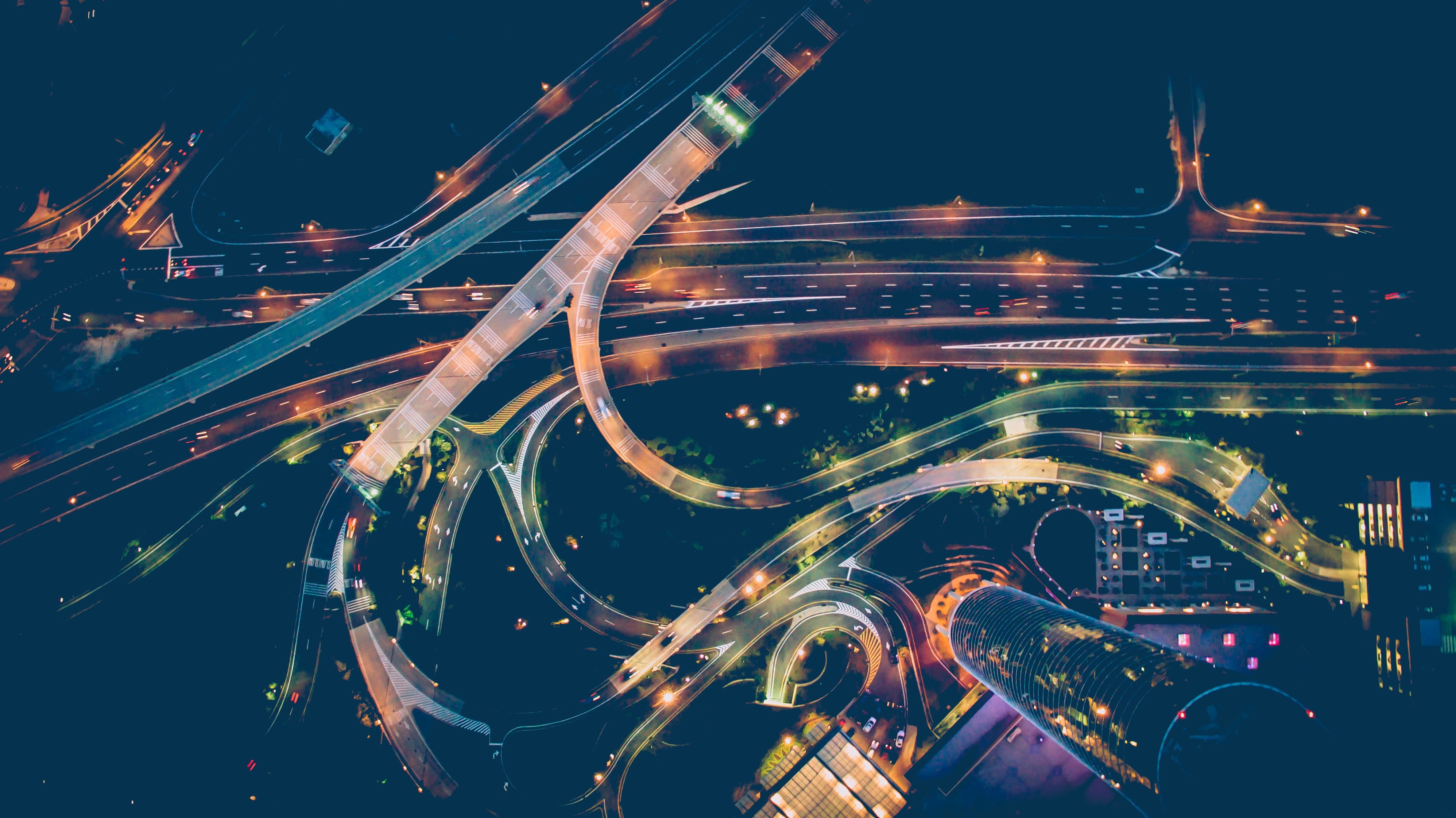 outdoors, city, view, tipelapse, travel, dark, infrastructure, architecture, 4K, road, modern, cars, light trail, photography, timelapse, mode of transportation, HD Wallpaper