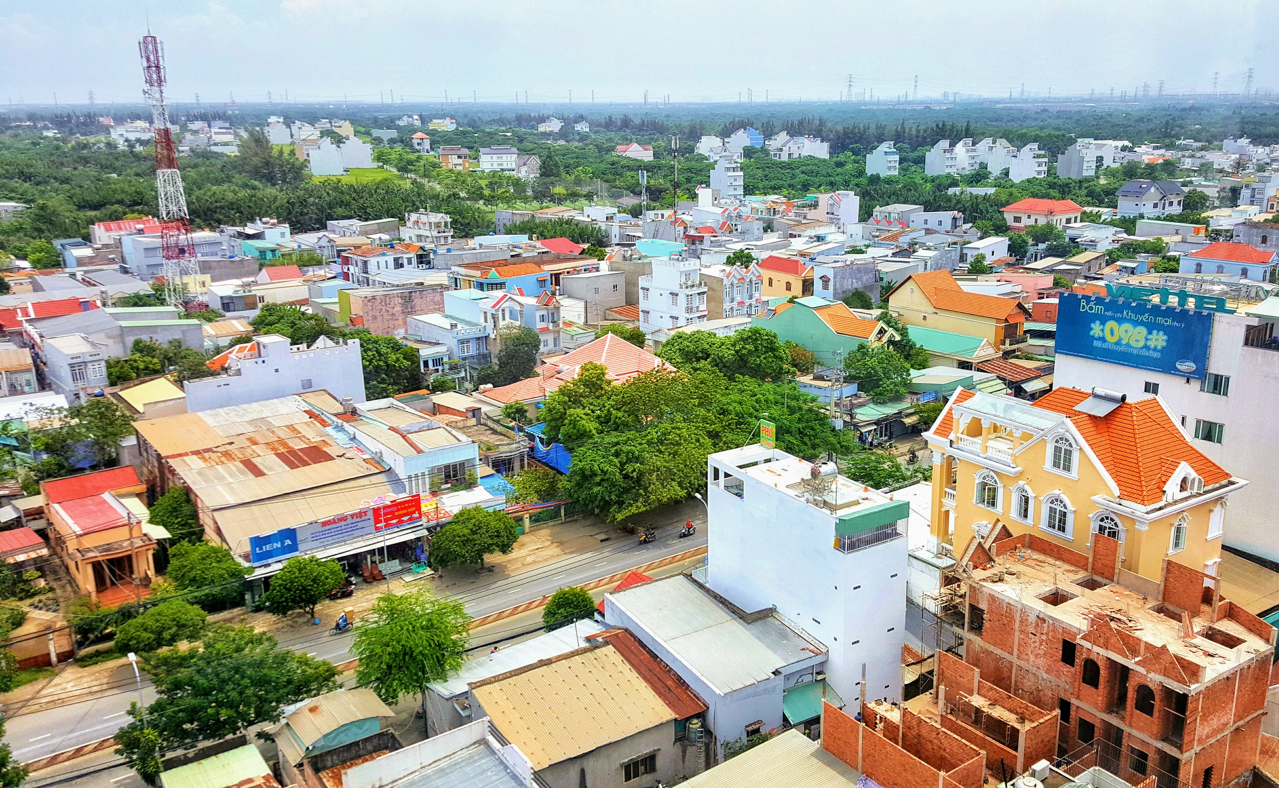 plant, building, high angle view, hi chi minh city, roof, townscape, building exterior, tree, house, settlement, ho chi minh city, outdoors, water, 4K, HD Wallpaper
