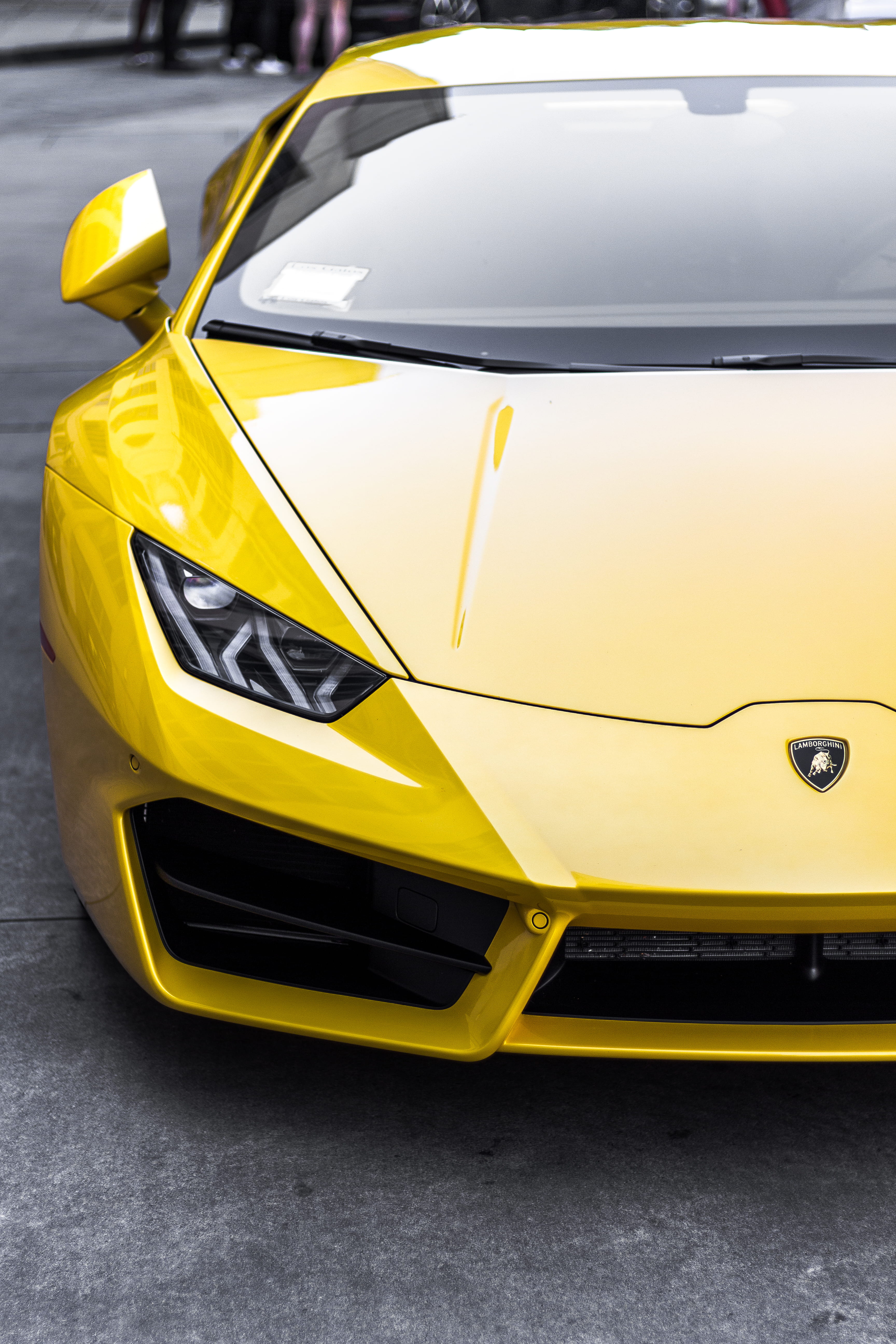 automotive, city, road, taxi, no people, close-up, huracan, car, street, focus, yellow, retro styled, travel, window, motor vehicle, day, parking, stationary, Phone HD Wallpaper