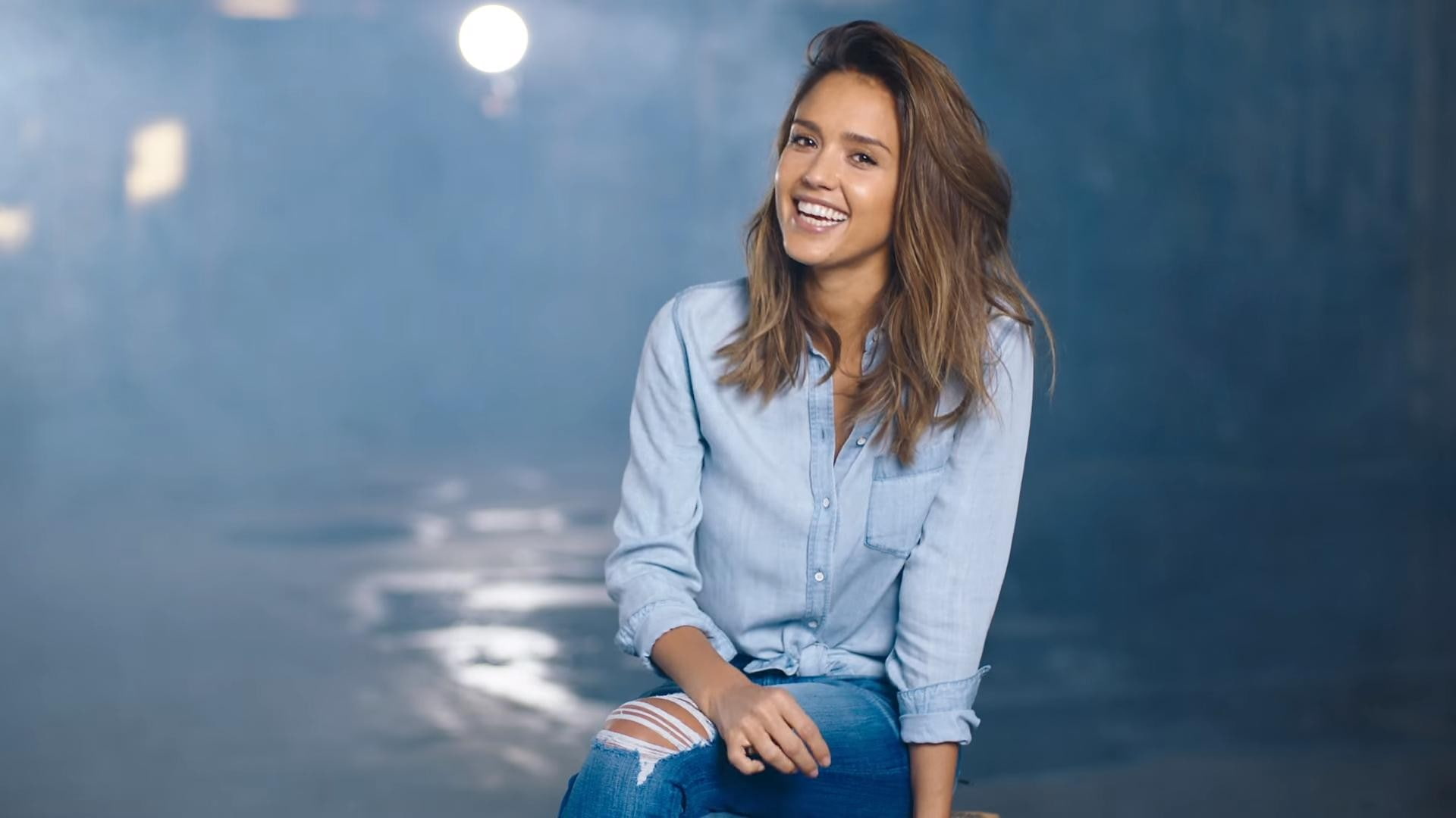 jeans, Jessica Alba, actress, blonde, 1080P, looking at viewer, smiling, brunette, women, HD Wallpaper
