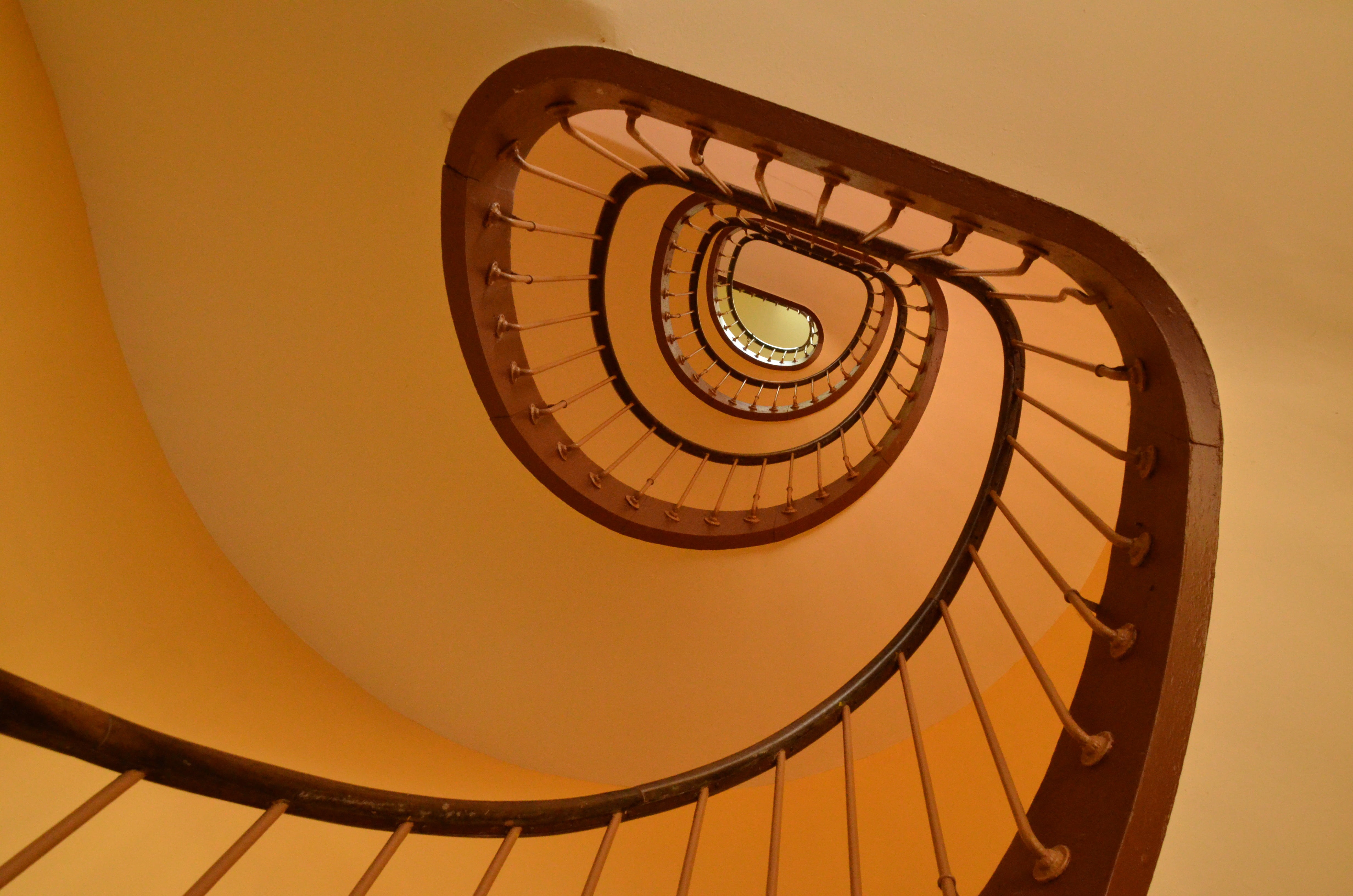 4K, built structure, geometric shape, circle, absence, artistic, no people, low angle view, trap, steel, alloy, steps and staircases, railing, pattern, HD Wallpaper