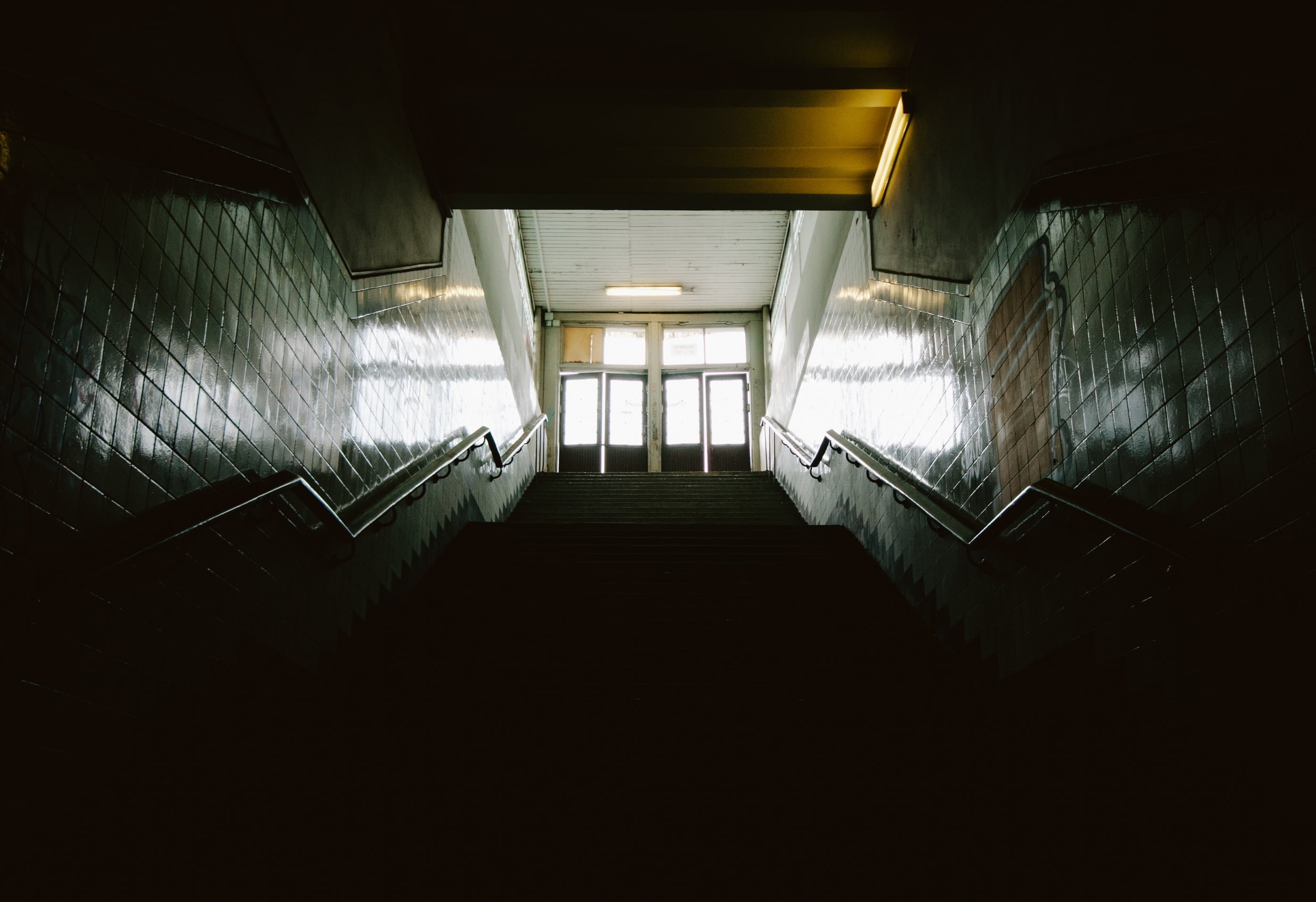building, low angle view, indoors, dirty, stair, tiles, photography, light at the end of the tunnel, stairwell, subway, spooky, built structure, school, HD Wallpaper