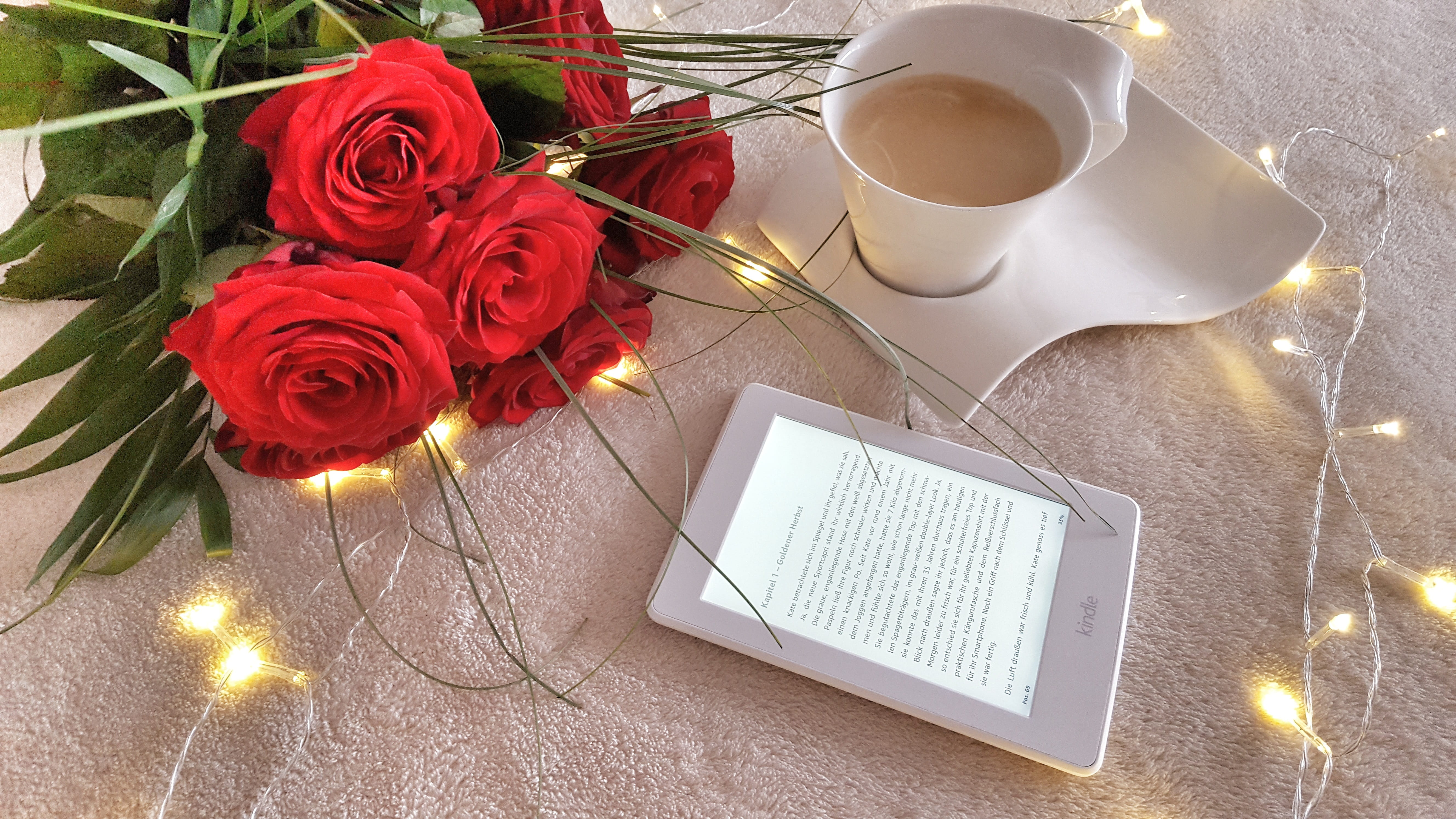 flower arrangement, rose - flower, roses, flower, freshness, technology, coffee cup, plant, cup, outdoors, reader, laptop, communication, read, table, mug, HD Wallpaper