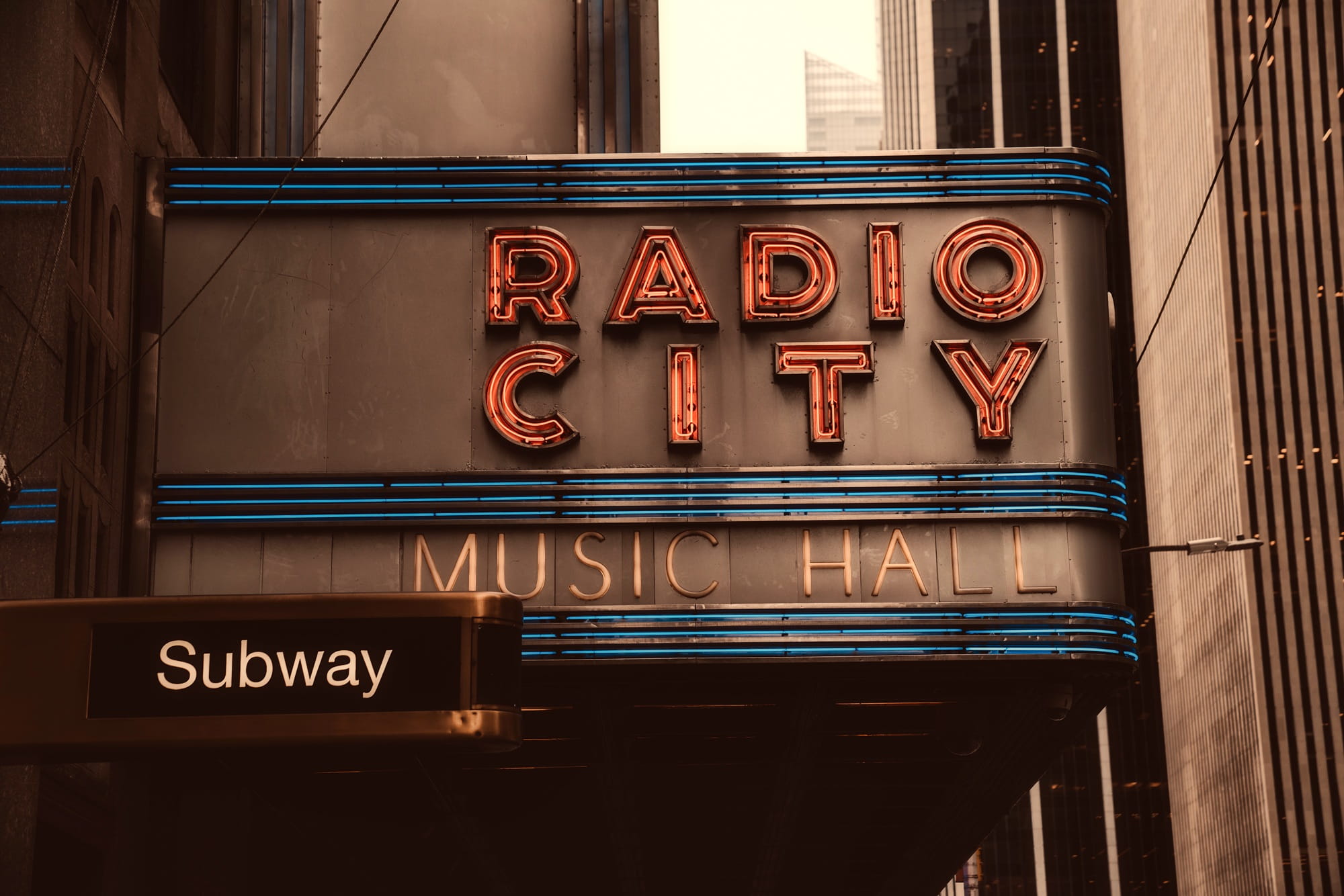 music, hdr, historic, wall - building feature, communication, western script, manhattan, window, wood - material, tourism, no people, architecture, sign, HD Wallpaper