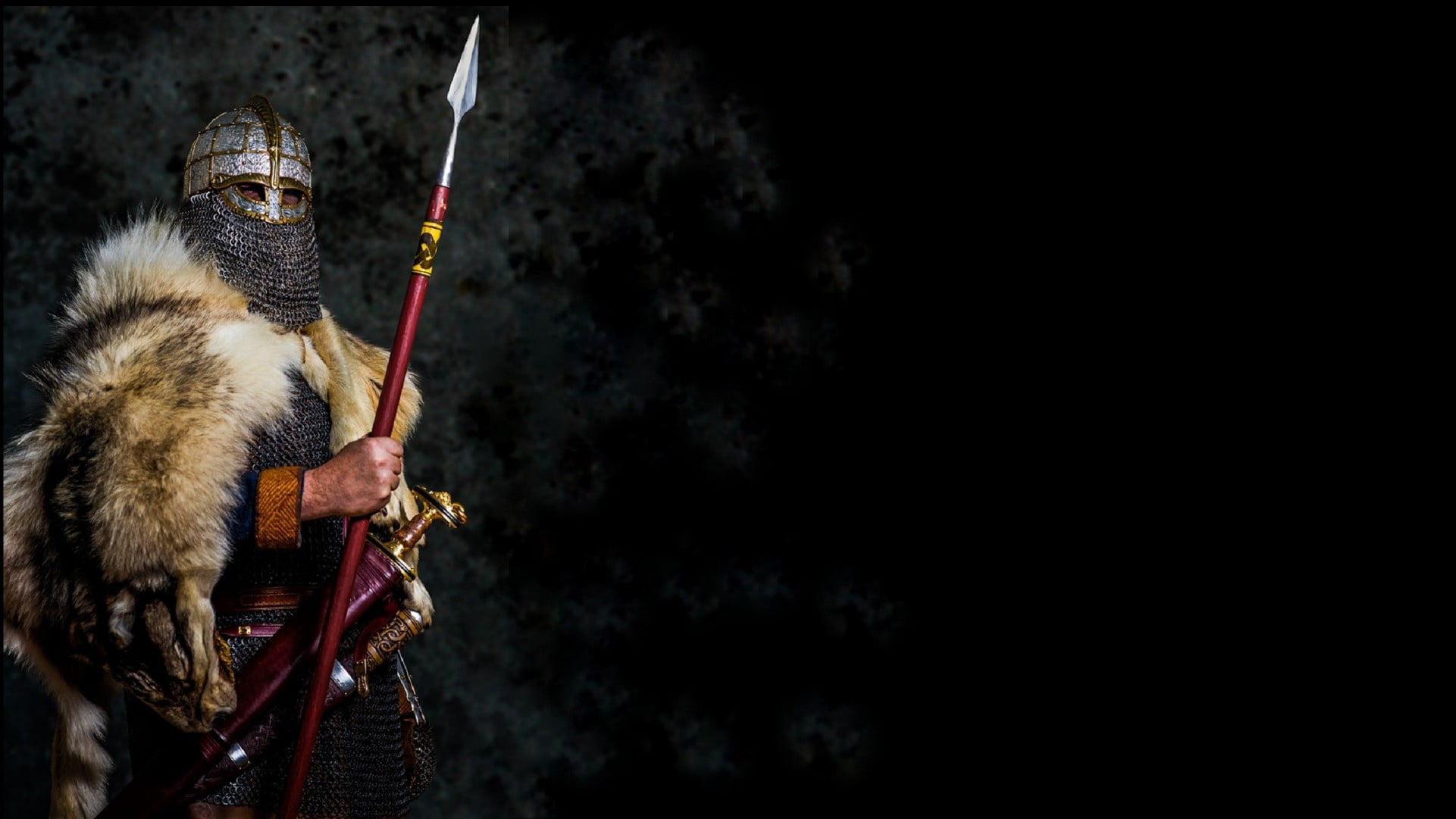 King, Sword Valsgarde 8, Valsgarde 8, Wandalska era, Helmet Valsgarde 8, Warrior, The skin of a wolf, Black background, 1080P, Spear, Valsgärde 8, A hacking, HD Wallpaper