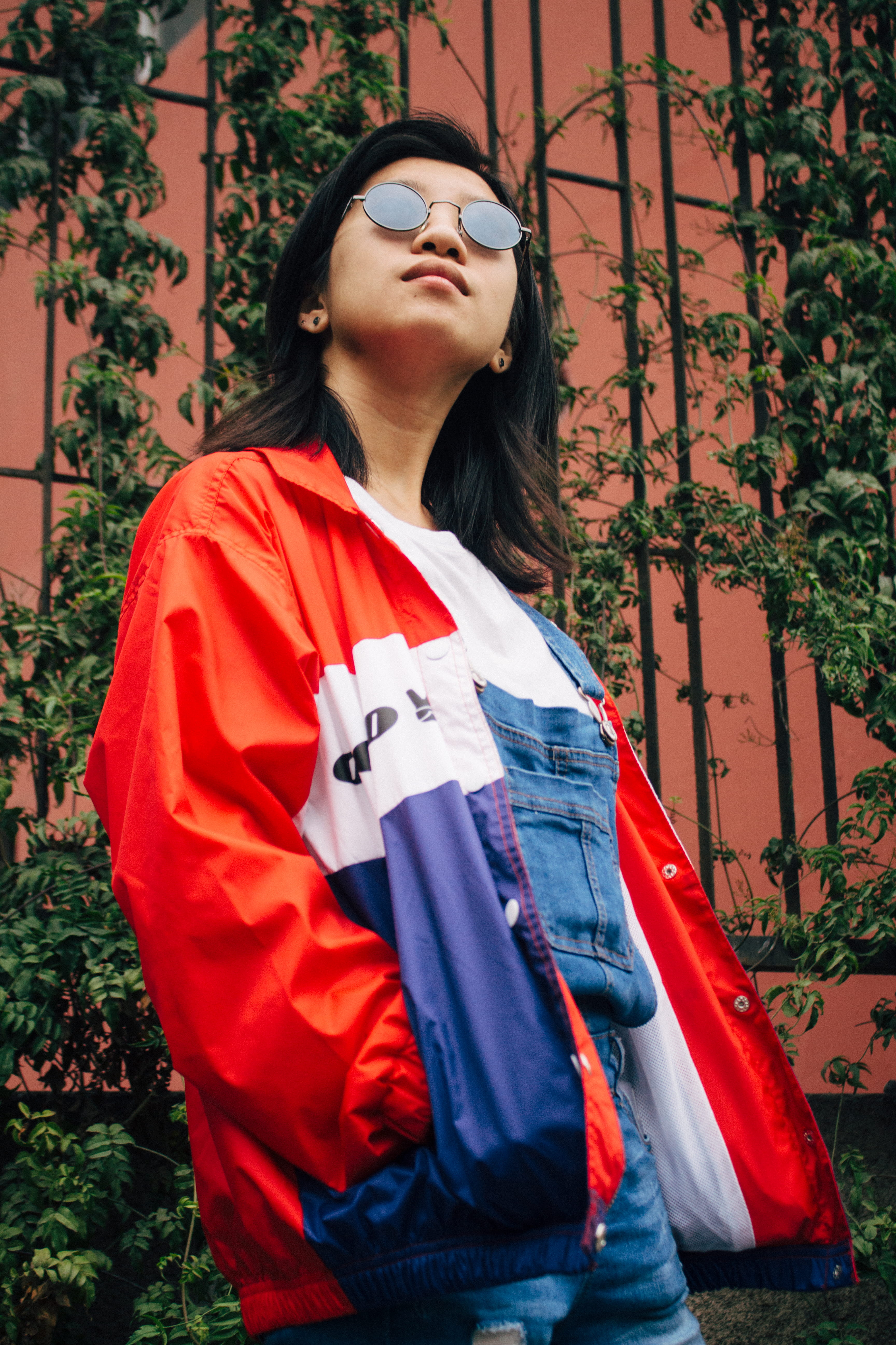 caucasian Ethnicity, outdoors, woman, city, adult, soccer, fan - Enthusiast, young Adult, fashion, young model, women, pose, 5K, female, patriotism, model, Phone HD Wallpaper