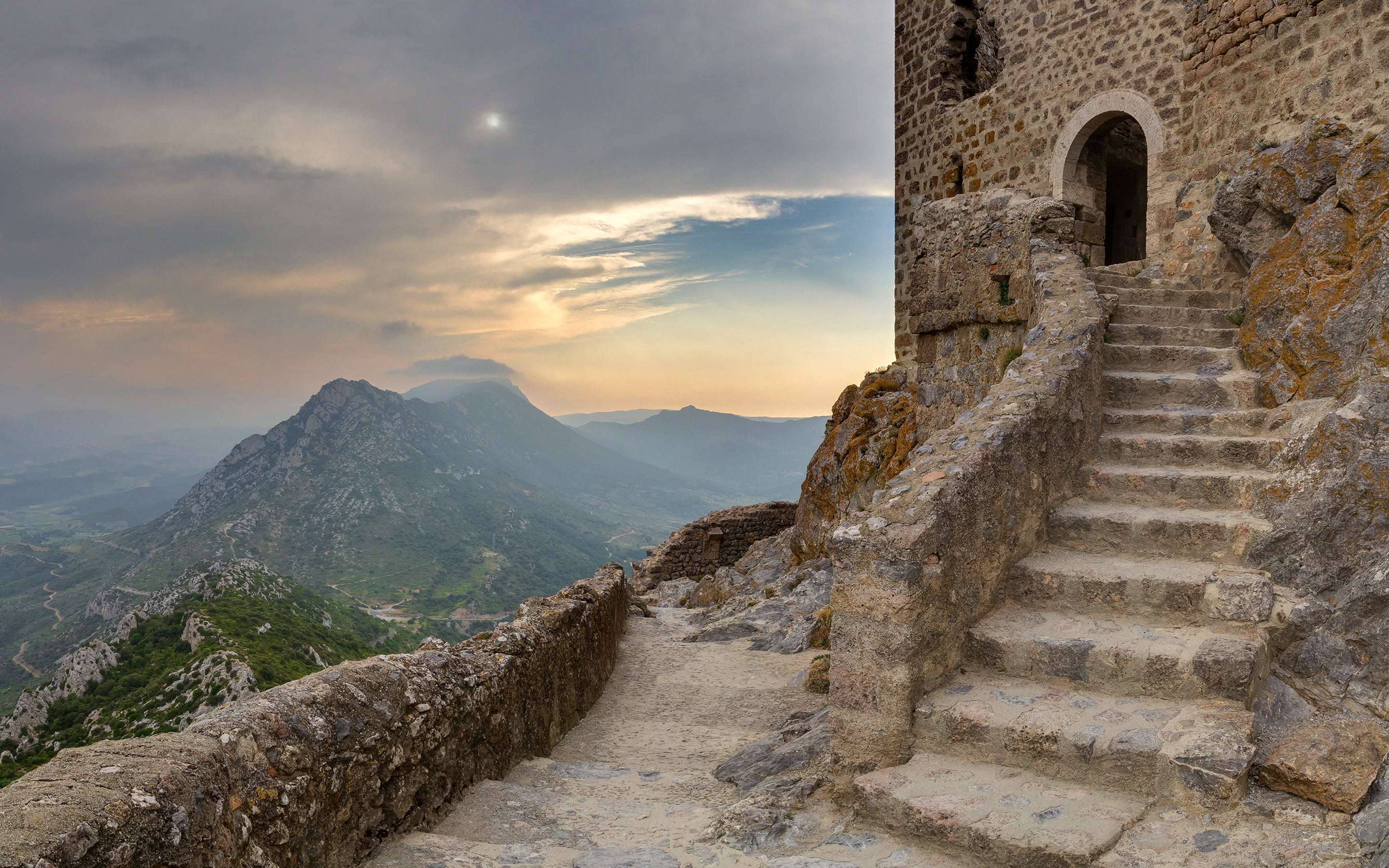 stone wall, 2K, mountain, cloud - sky, the past, the Department of Aude, mountains, tranquility, stage, mountain range, clouds, direction, ancient civilization, HD Wallpaper