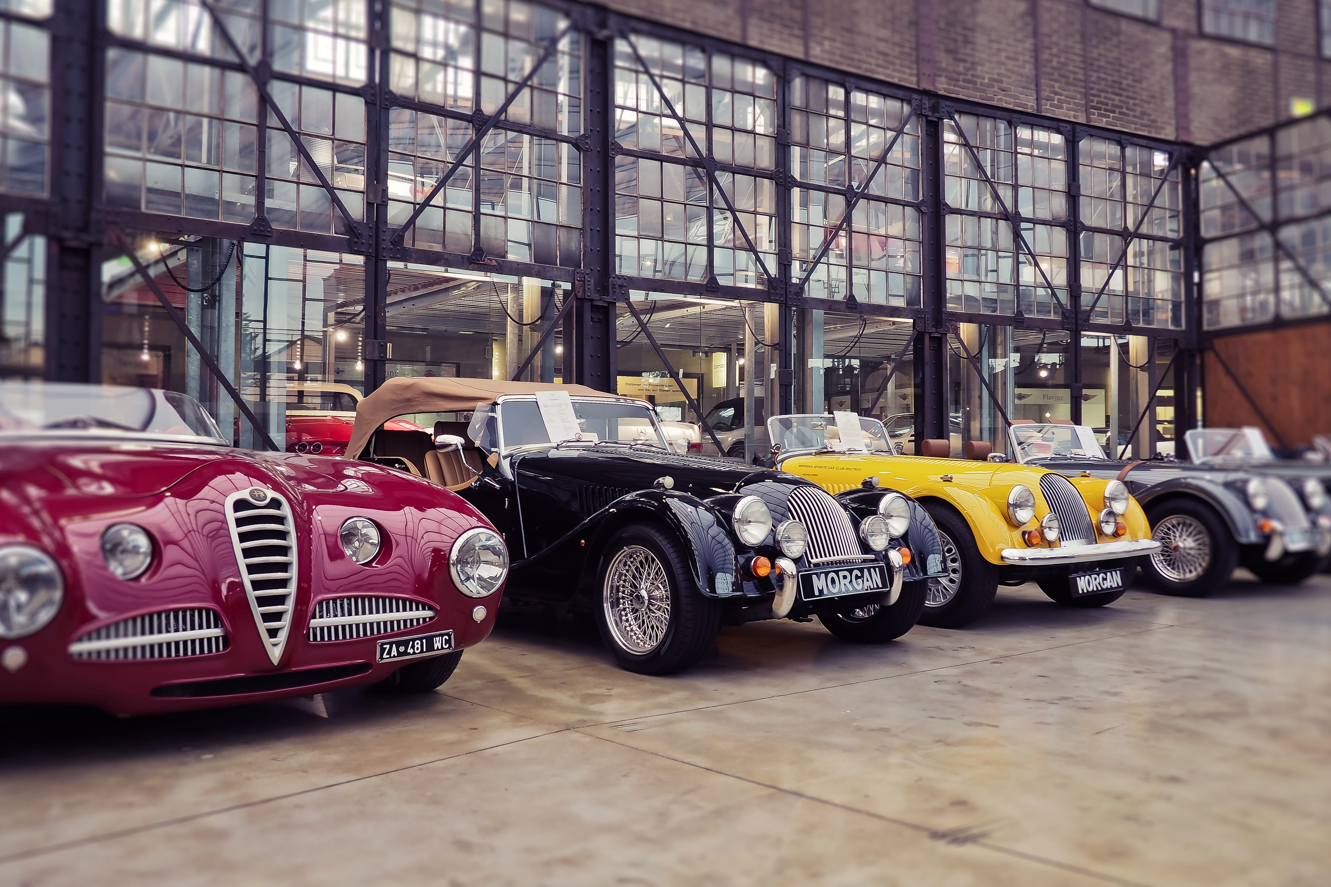 sports car, shopping, vehicle, open, built structure, retro, alfa romeo, day, roadster, vehicles, industry, stylish, exhibition, classic, noble, in a row, HD Wallpaper