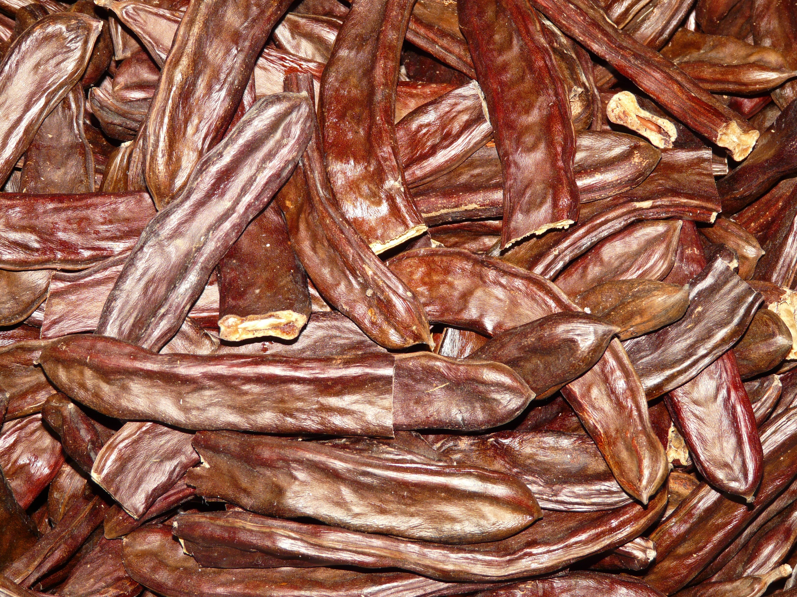 healthy eating, animal, seeds, vertebrate, carob, for sale, infructescence, still life, meat, locust bean plant, close-up, tree fruit, raw food, five, food and drink, HD Wallpaper