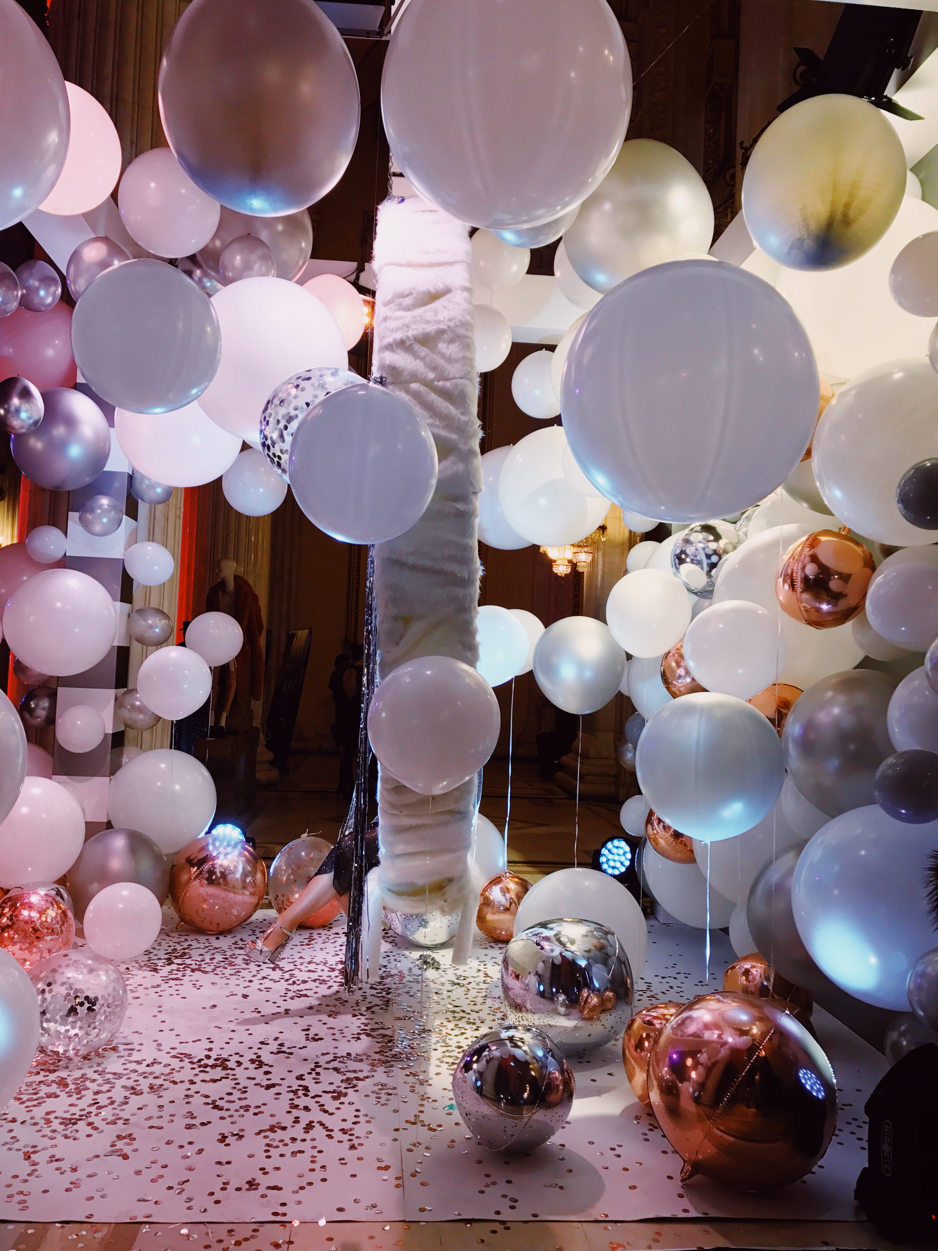 multi colored, white color, still life, abundance, ceiling, decor, glamour, celebration, shape, balloons, choice, glamorous, indoors, christmas ornament, Phone HD Wallpaper