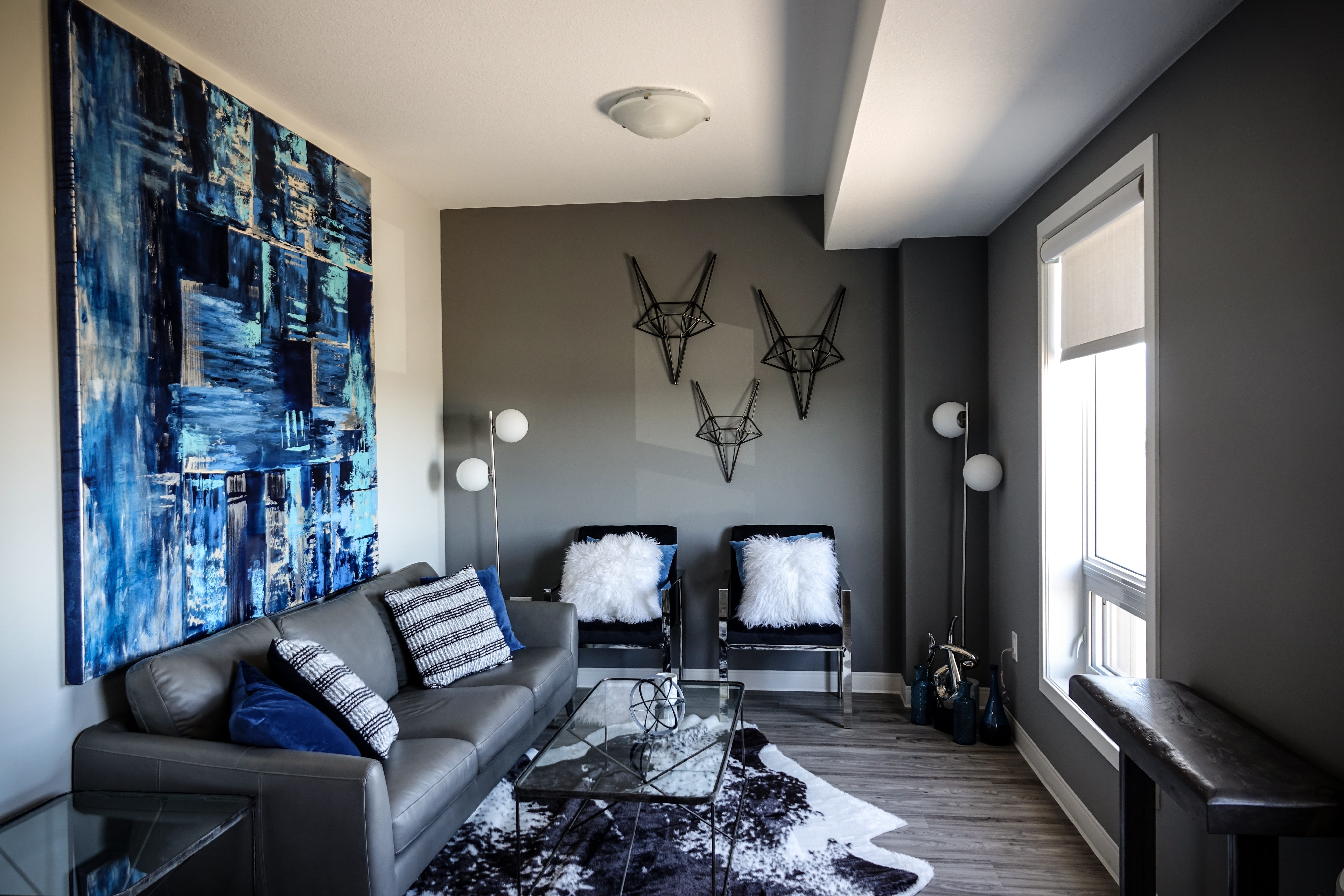 lifestyles, no people, couch, decor, side table, day, flooring, architecture, behind, pillow, abstract wall hangings, domestic life, fuzzy pillow, luxury style, HD Wallpaper