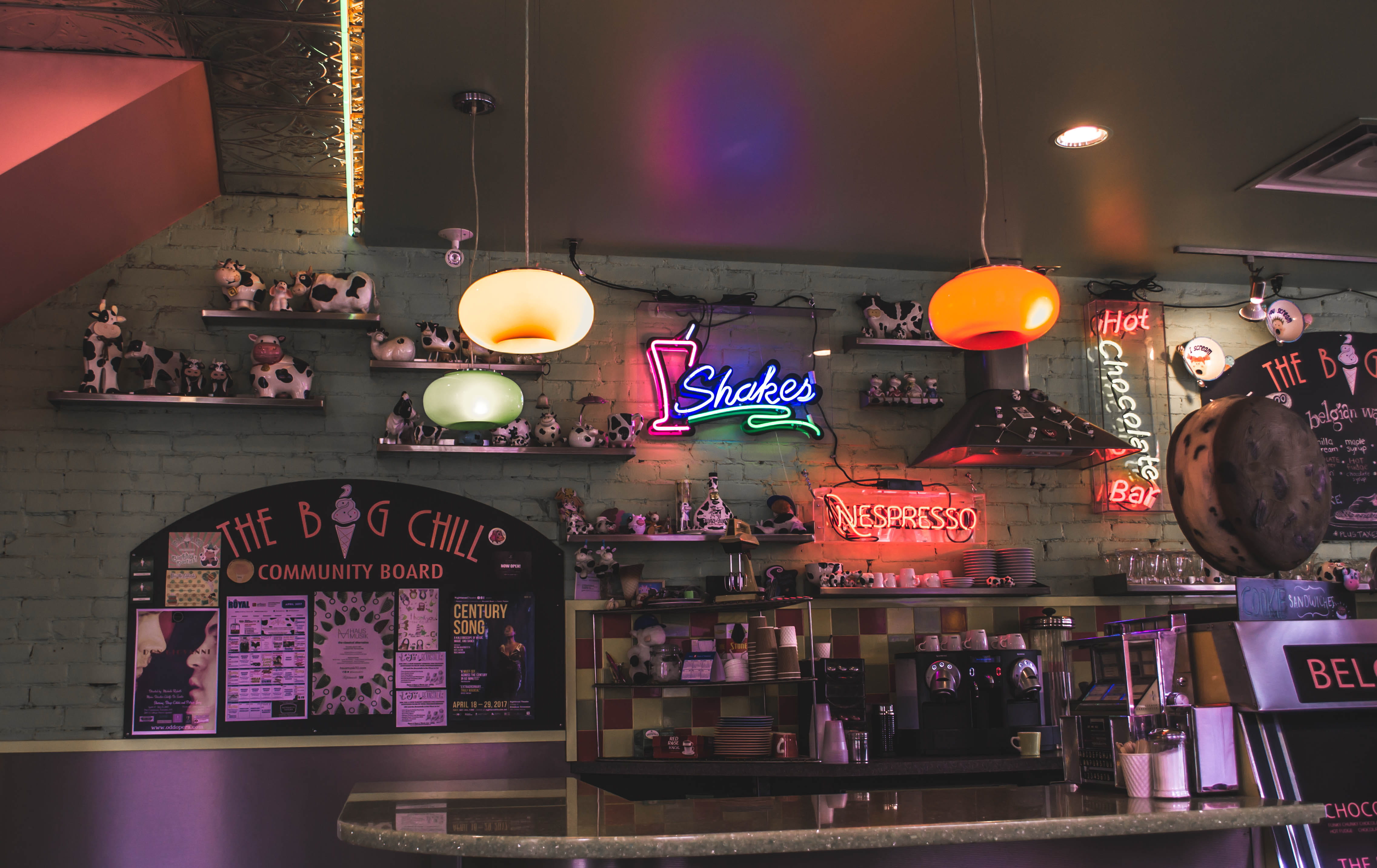 dessert, glowing, indoors, choice, color, toronto, mood, neighborhood, moody, large group of objects, night, shakes, summer, variation, restaurant, illuminated, HD Wallpaper