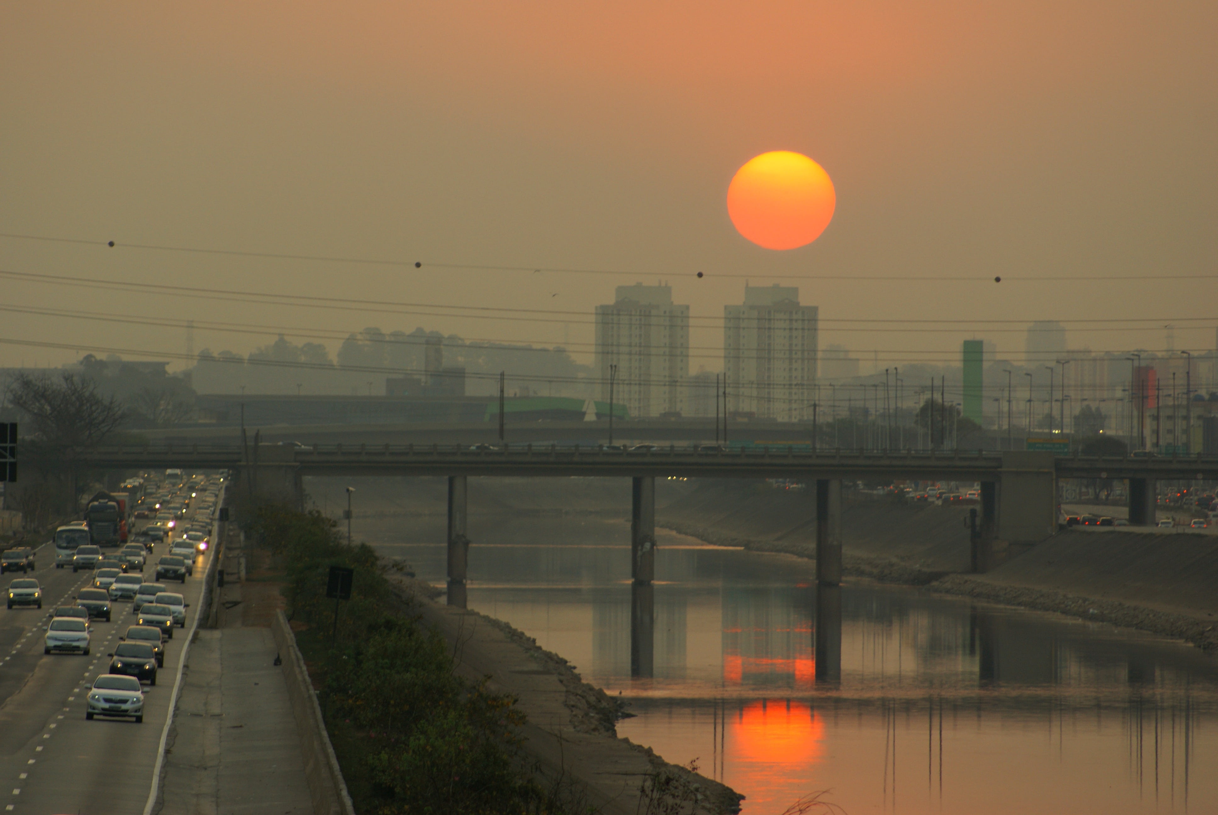 eventide, no people, building exterior, river, outdoors, urban, sky, architecture, reflection, contrast, bridge, connection, são paulo, mode of transportation, HD Wallpaper
