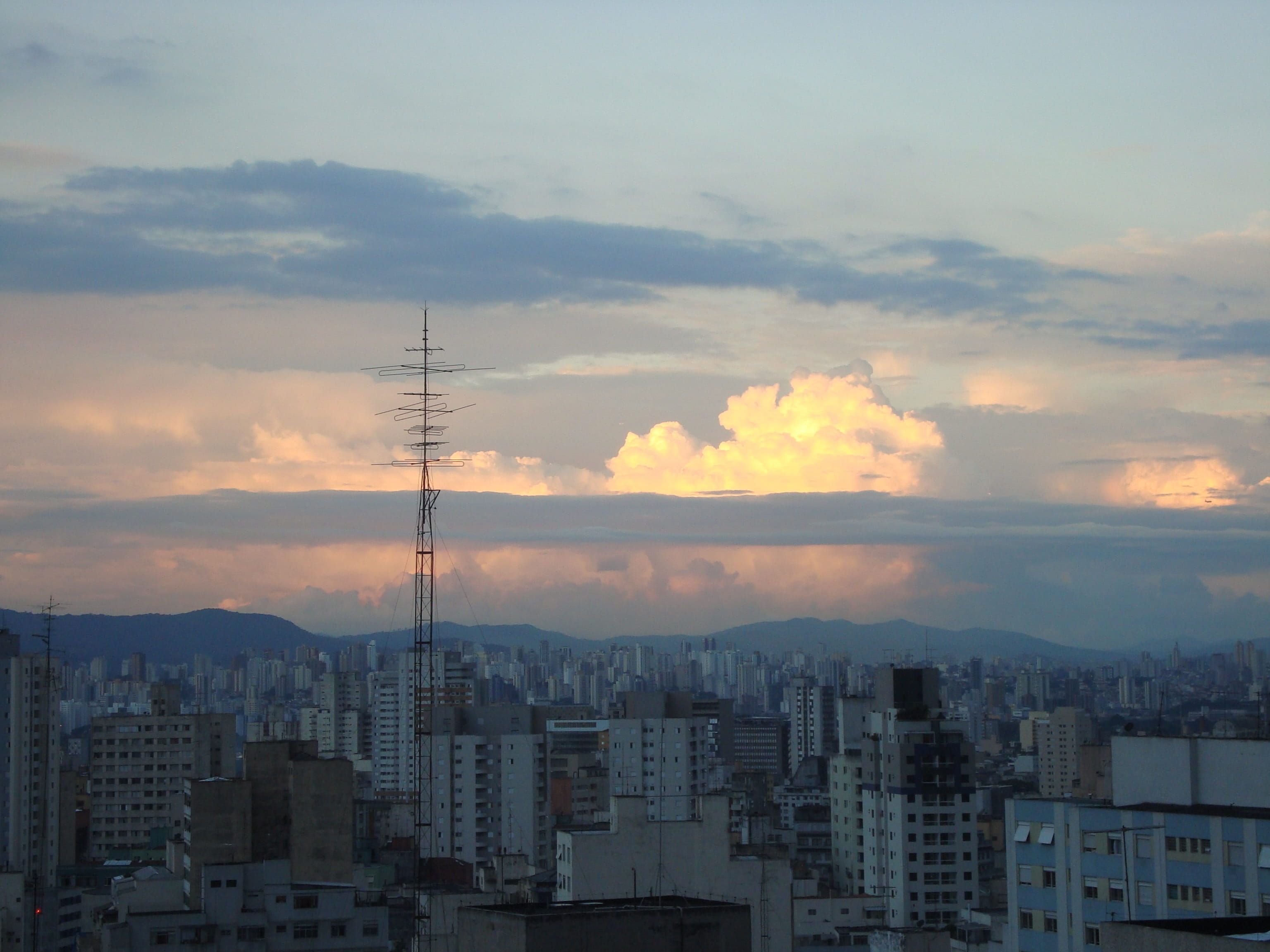 2K, technology, spire, Eventide, communication, building exterior, global communications, buildings, cloud - sky, brazil, Afternoon, horizon, cityscape, HD Wallpaper