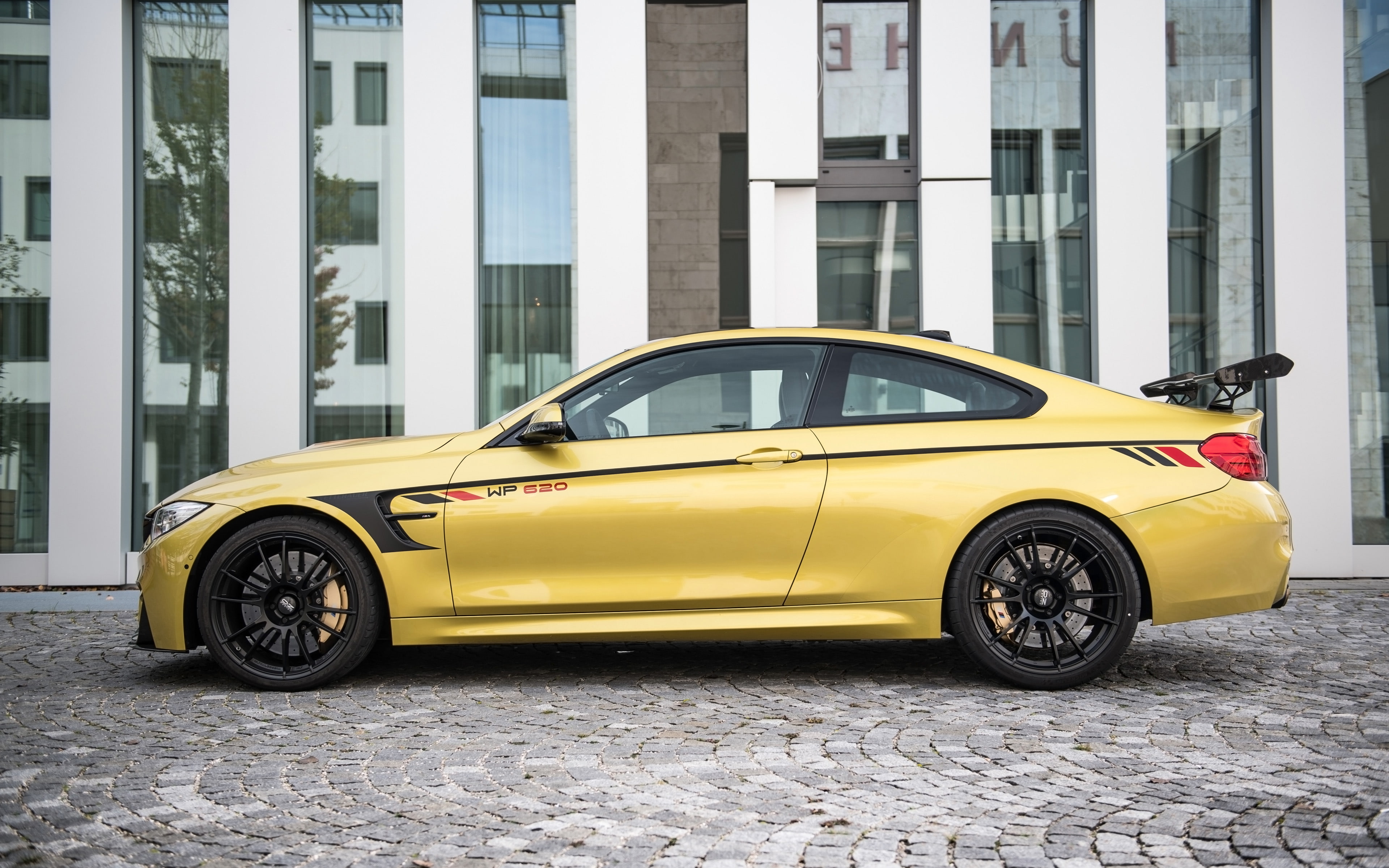 street, architecture, wetterauer, built structure, building exterior, stationary, outdoors, performance, bmw, land vehicle, city, yellow, luxury, retro styled, HD Wallpaper