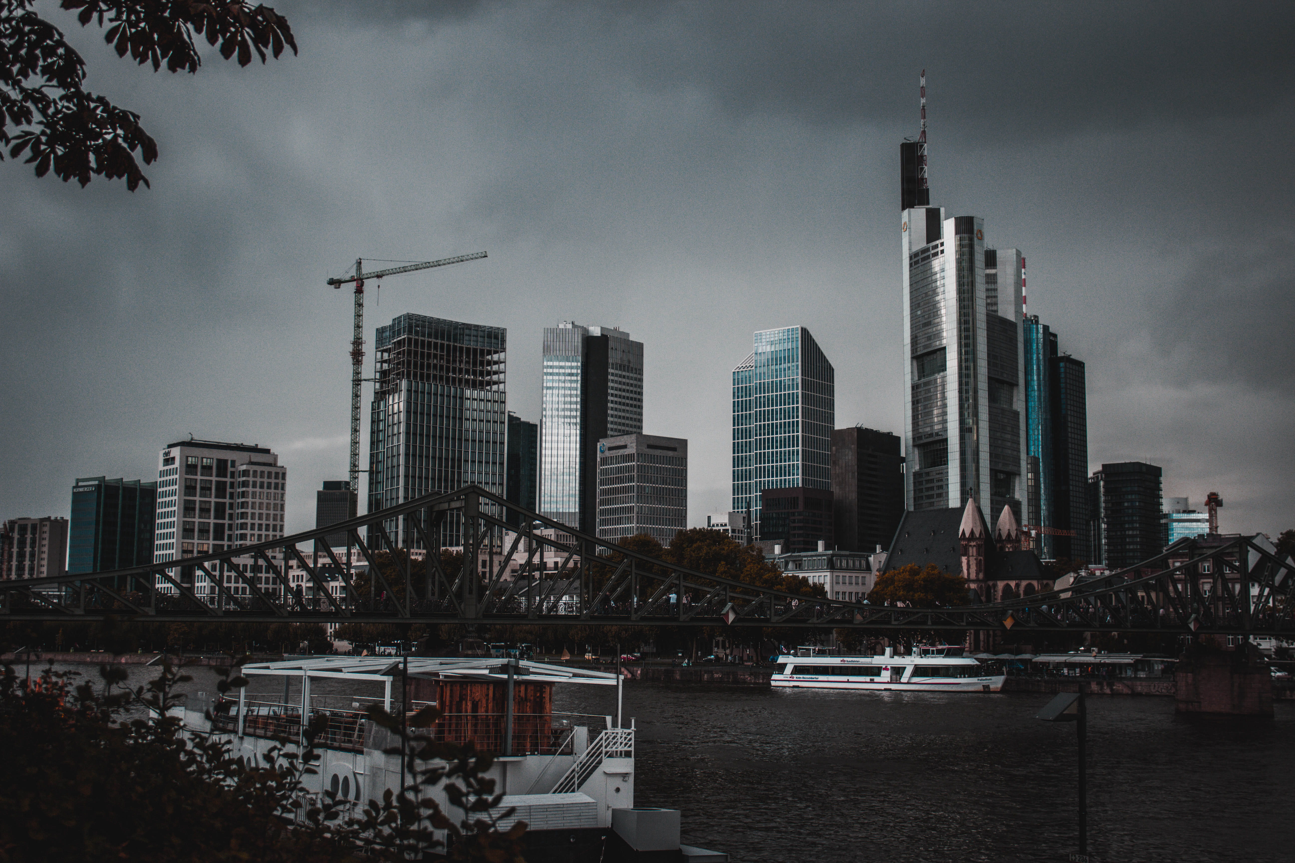 landscape, nimbus, selective, no people, boat, color, suspension, skyline, high, architecture, city, clouds, iaa, rise, tower, mainhattan, sky, germany, HD Wallpaper