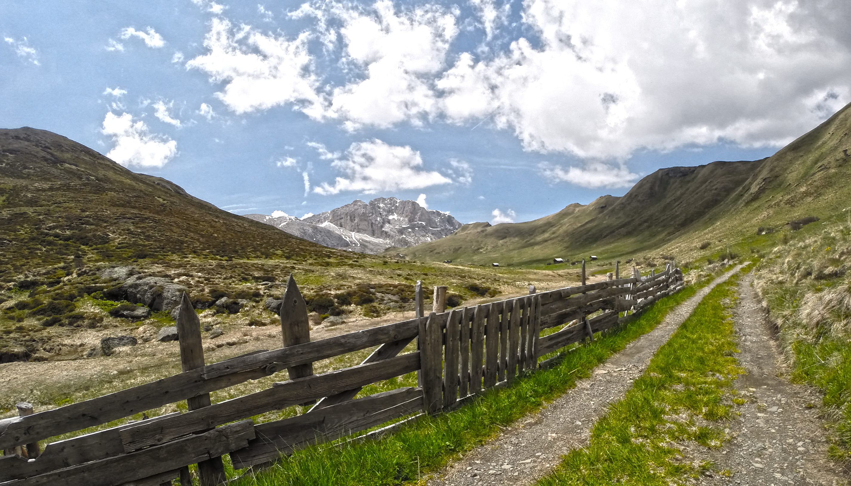 environment, road, tranquil scene, maountain, germany, mountain, alp, fence, grass, wooden, non-urban scene, berge, tranquility, rural scene, outdoors, HD Wallpaper