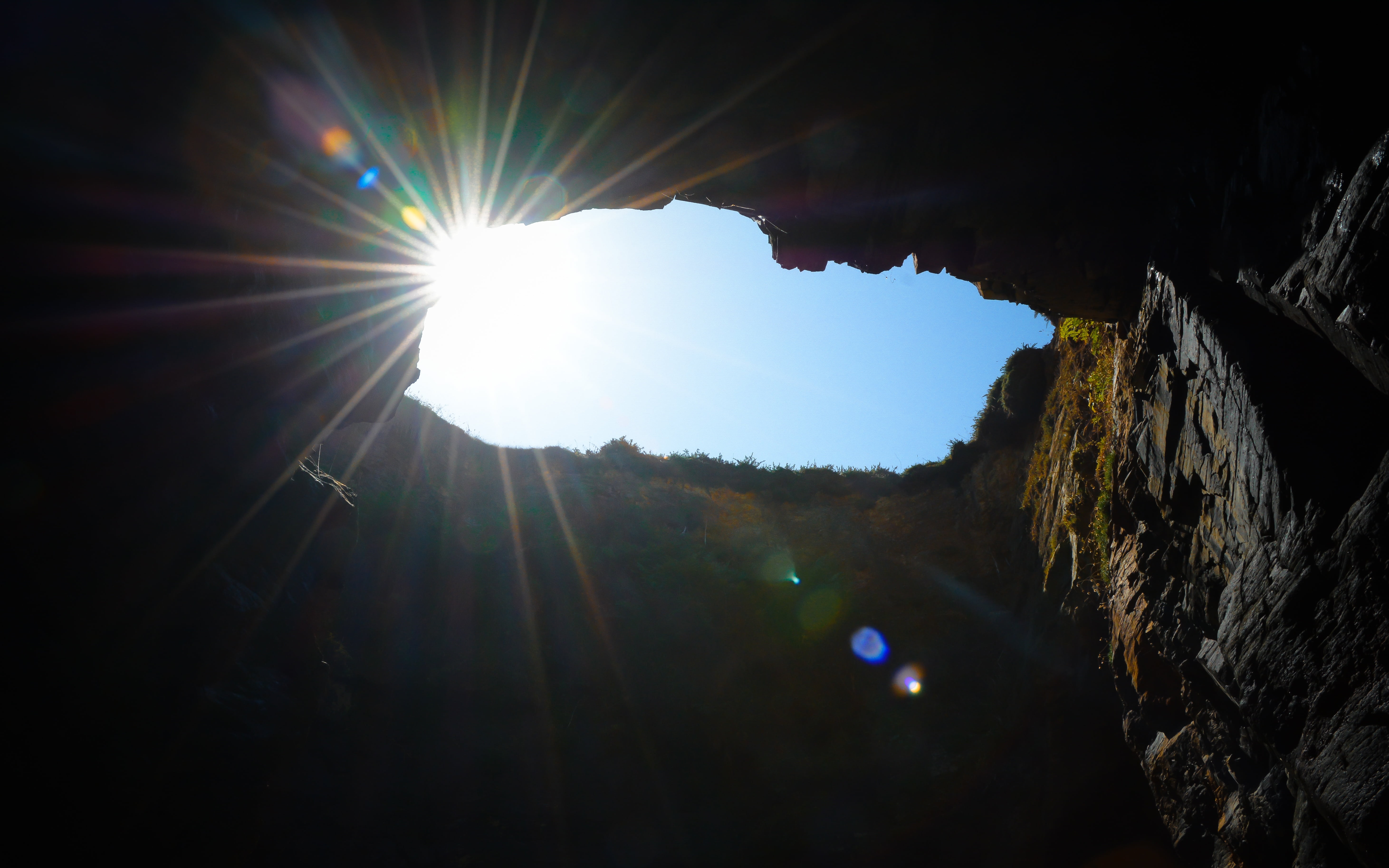 look for, mountain, lens flare, scenics - nature, cave, radius, bright, entering, architecture, no people, outdoors, inside, sky, light, sun, spain, sunbeam, HD Wallpaper