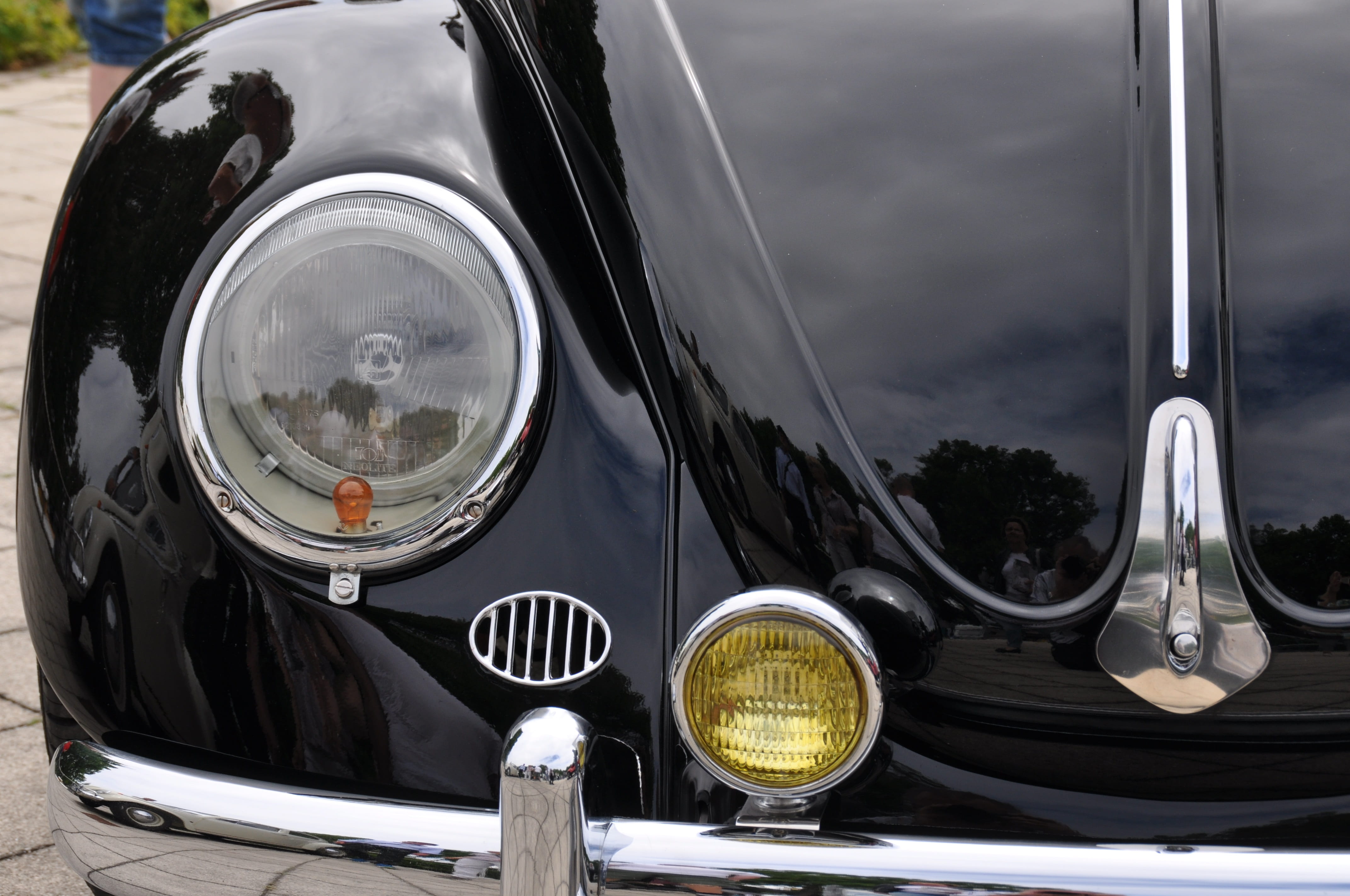 retro styled, motor vehicle, outdoors, mode of transportation, chrome, silver colored, vw, headlight, focus on foreground, lighting equipment, glass - material, HD Wallpaper