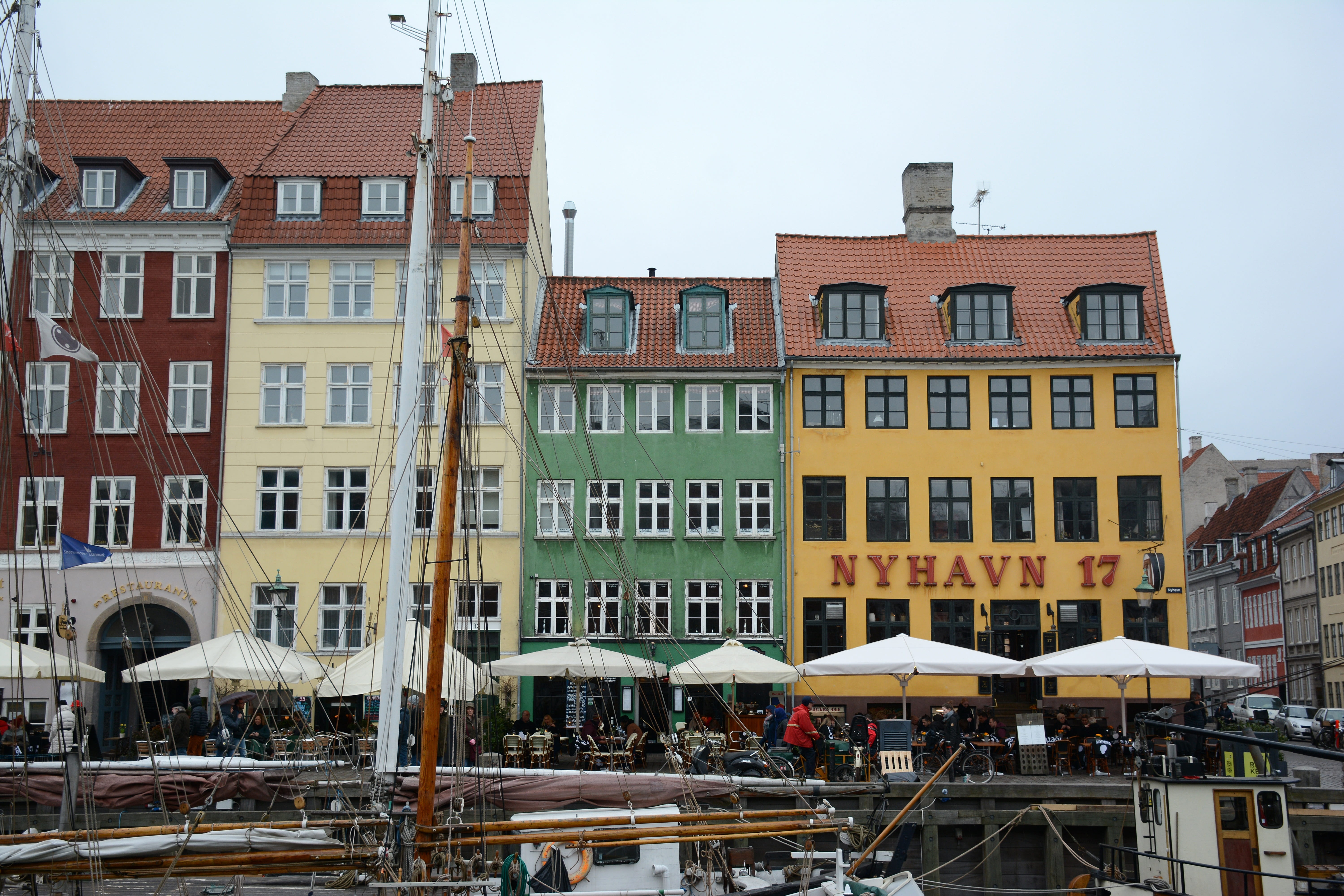 sky, built structure, city, 5K, nature, car, incidental people, motor vehicle, nyhavn, tourism, window, denmark, outdoors, harbor, boat, residential district, HD Wallpaper
