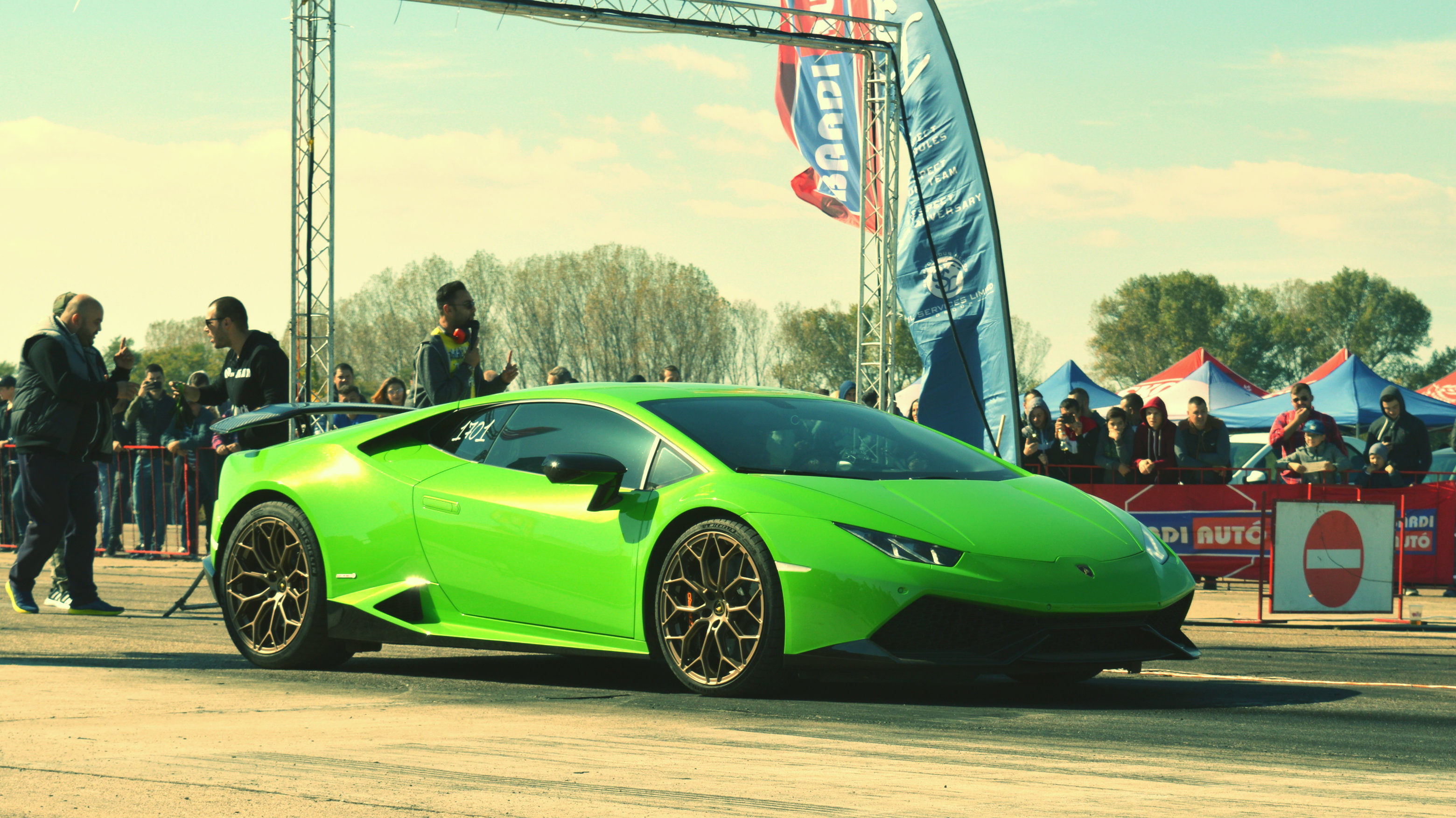 sky, green color, group of people, 2K, Romania, transportation, men, motor vehicle, crowd, Ianca, incidental people, spectator, lifestyles, land vehicle, HD Wallpaper