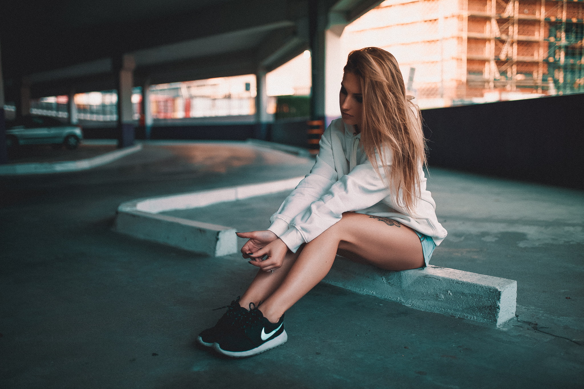 mobile phone, girls, 1080P, wireless technology, fashion, shoe, lifestyles, teenager, jean shorts, young women, child, architecture, women, skateboard, HD Wallpaper