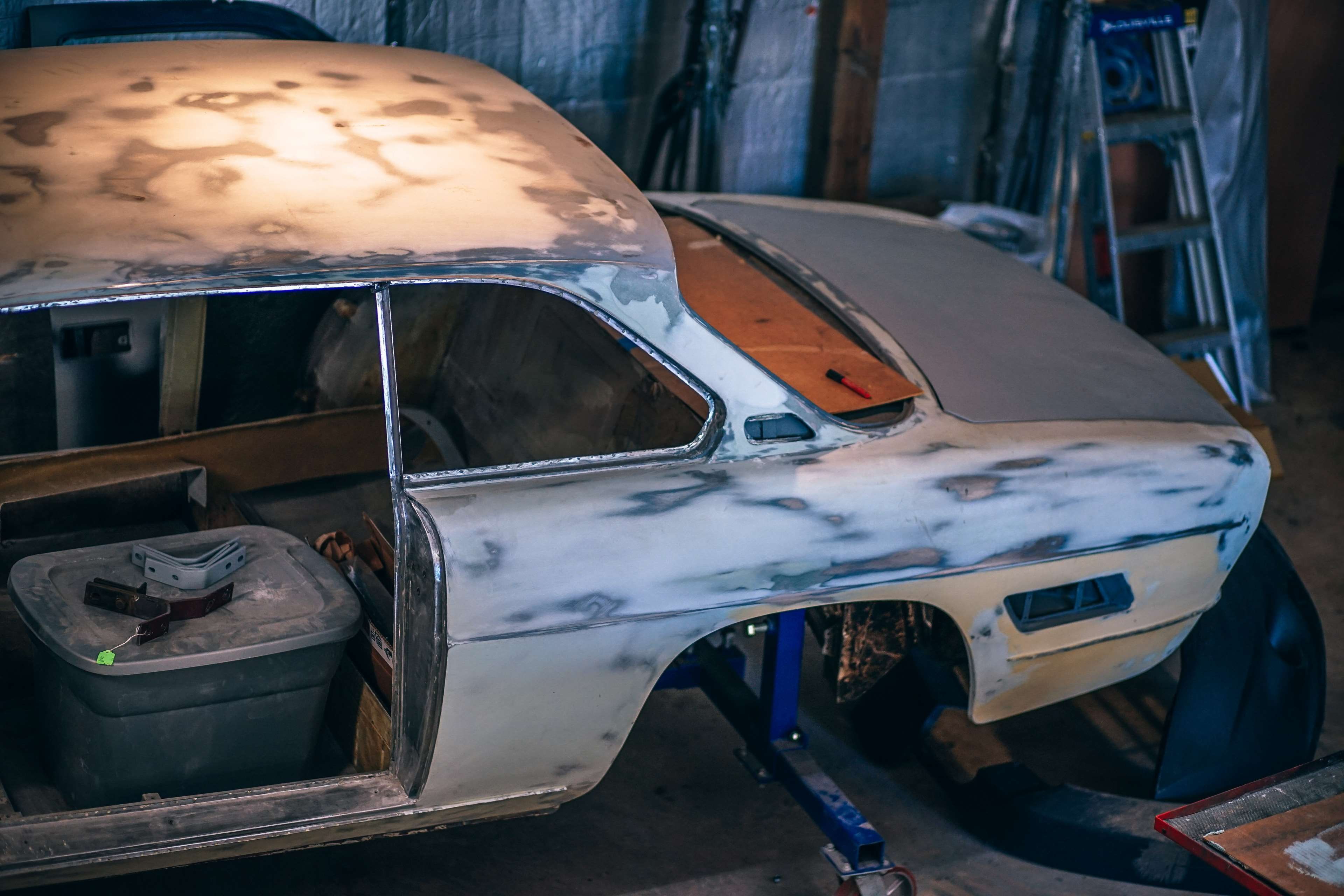reflection, broken, repair, close-up, 4K, transportation, abandoned, retro styled, damaged, indoor, vintage, metal, automobile, preparation, shop, mode of transportation, HD Wallpaper