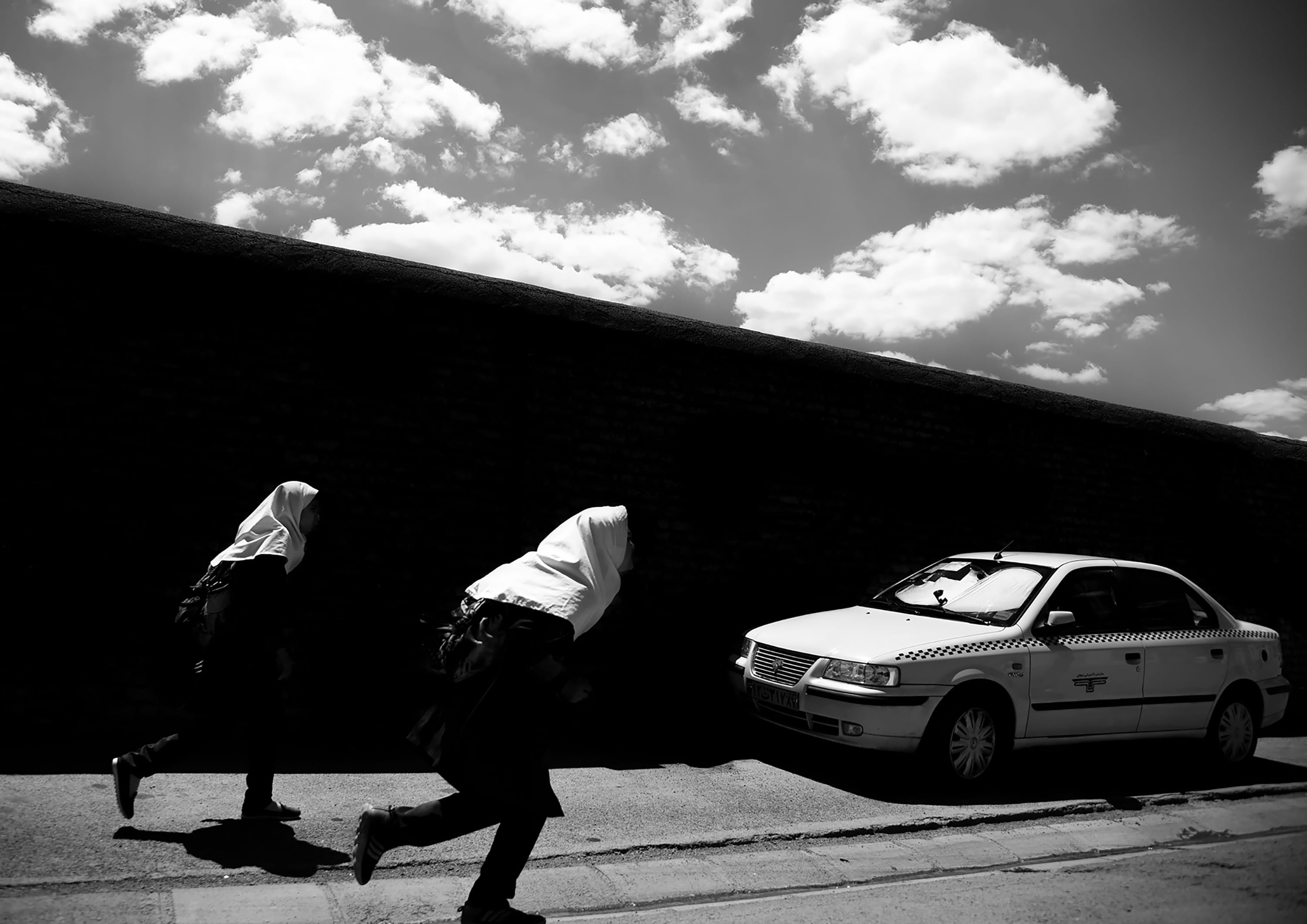 cloud - sky, shadow, motion, collective, nikon, architecture, nice, two, street, walking, girl, transportation, mode of transportation, magnum, light, live, HD Wallpaper