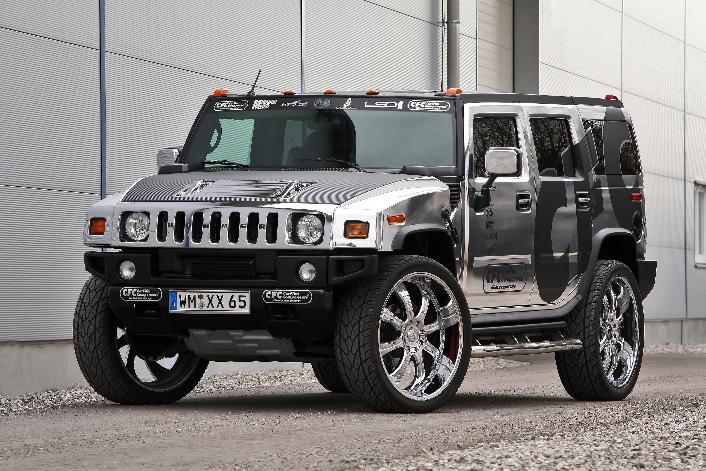motor Vehicle, mode of transportation, semi-Truck, luxury, street, suv, white, tire, transportation, engine, stationary, sports Utility Vehicle, silver, HD Wallpaper