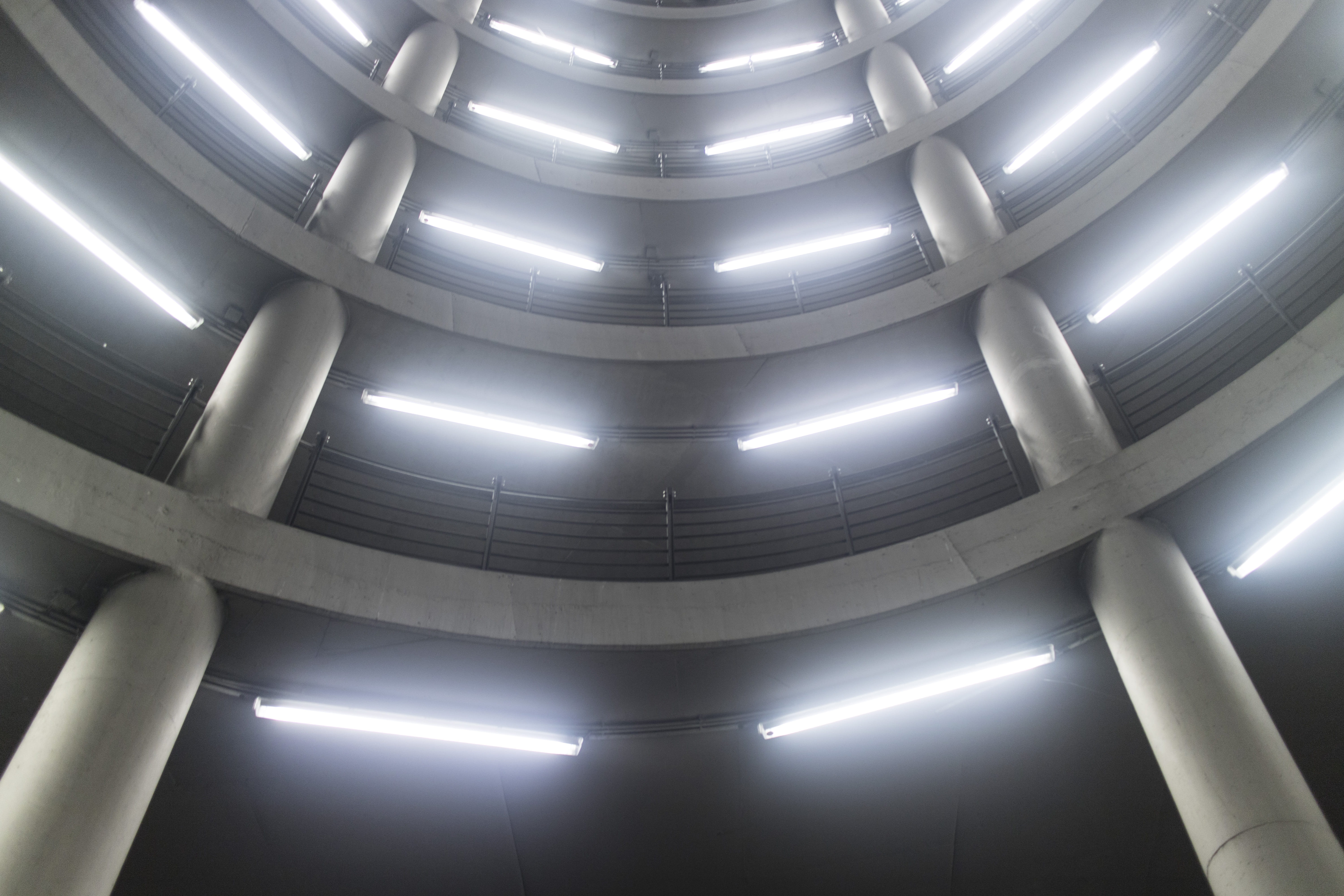Pattern, ceiling, 5K, indoors, repetition, curve, geometric shape, abstract, multi storey car park, grey, Symmetry, no people, light, modern, light - natural phenomenon, HD Wallpaper