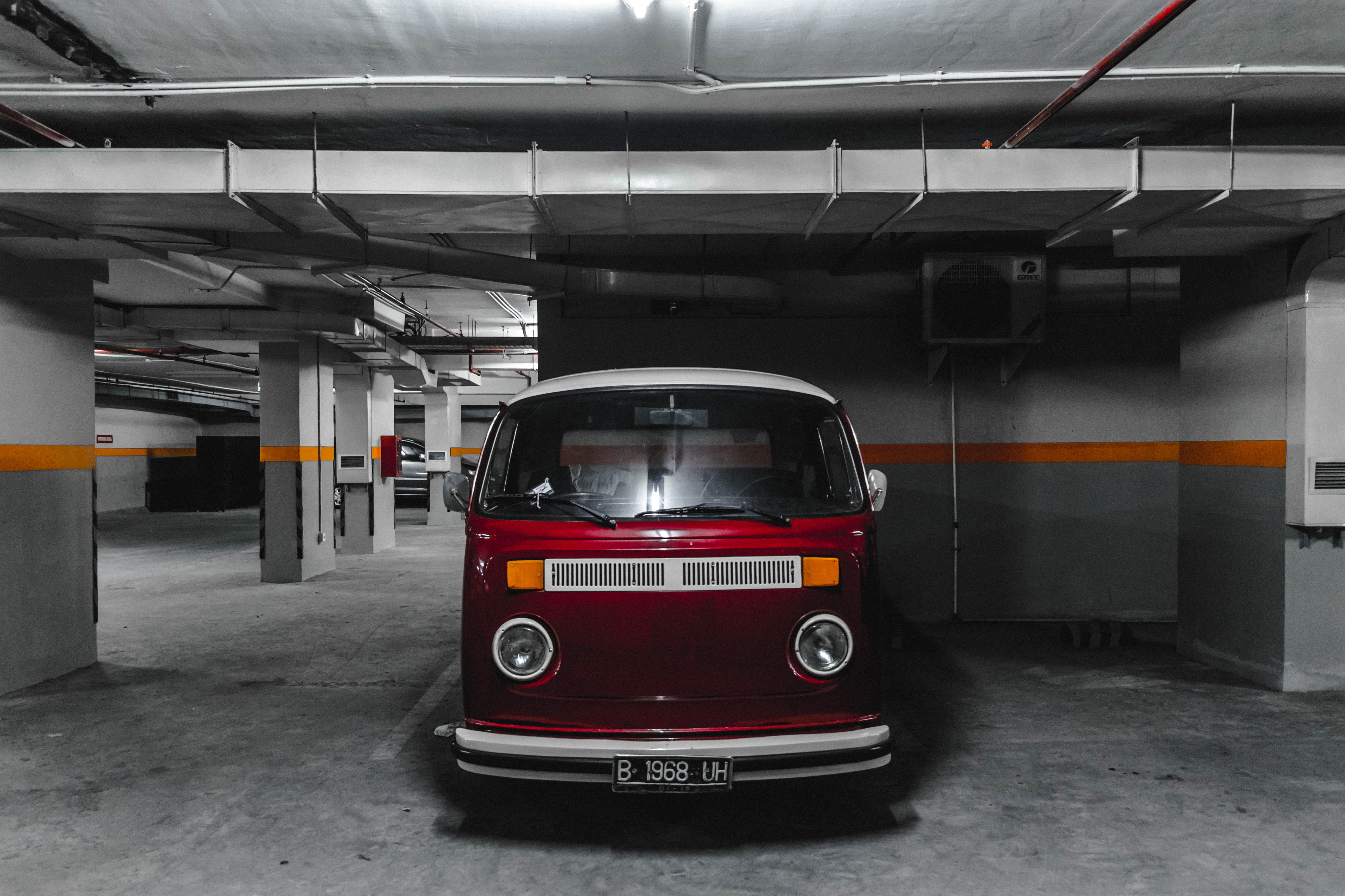 4K, building, white, ceiling, travel, motor vehicle, red vehicle, architecture, transport, mode of transportation, volkswagen, public transportation, garage, HD Wallpaper