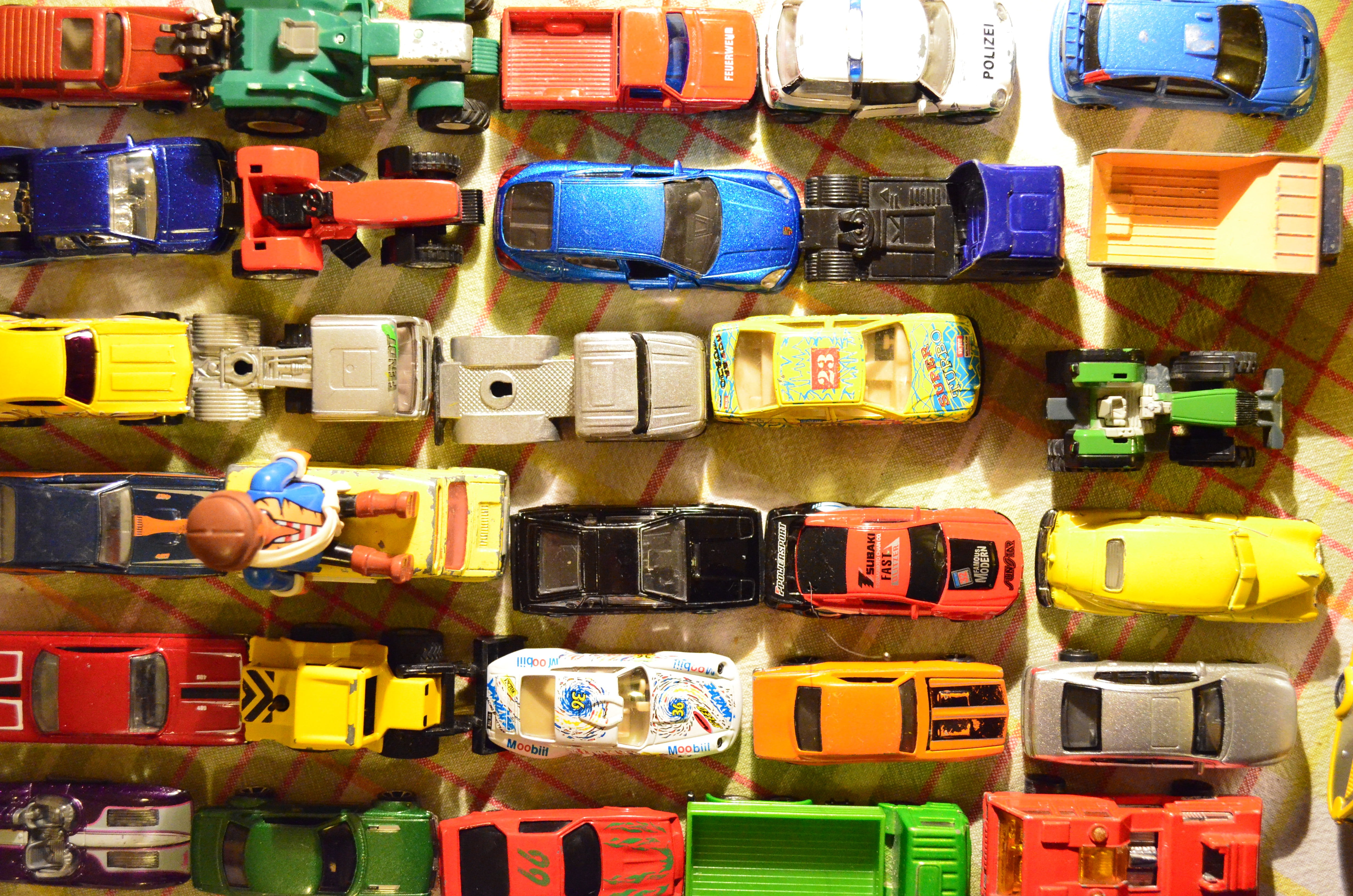 backgrounds, no people, toy, children, 4K, indoors, vehicles, play, suitcase, large group of objects, colorful, multi colored, full frame, assorted, box, HD Wallpaper