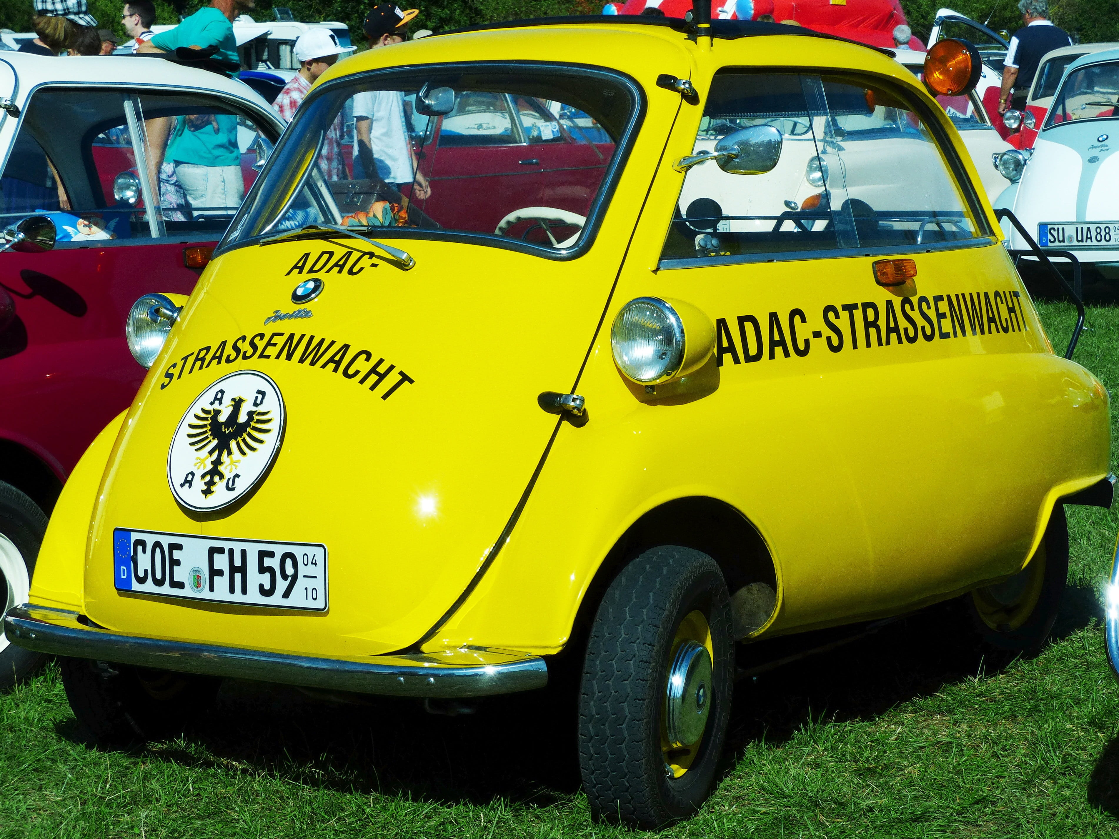 style, outdoors, number, people, drive, wheel, motor vehicle, oldtimer, day, exhibition, isetta, land vehicle, vehicle, bumper, communication, bubble car, HD Wallpaper
