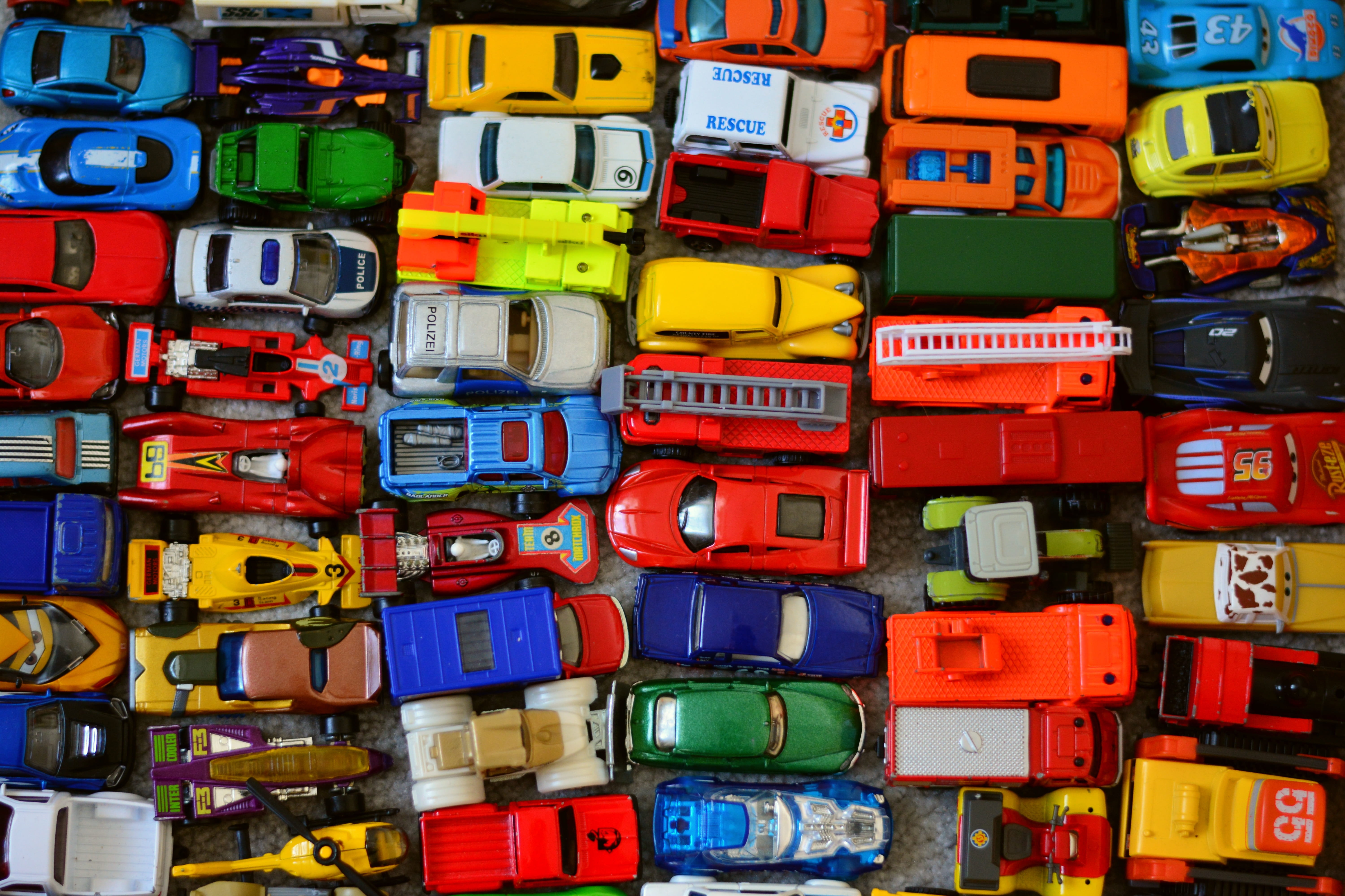 5K, childrens room, toys, full frame, parking, indoors, toy car, multi colored, flea market, autos, large group of objects, toy, choice, car, abundance, HD Wallpaper