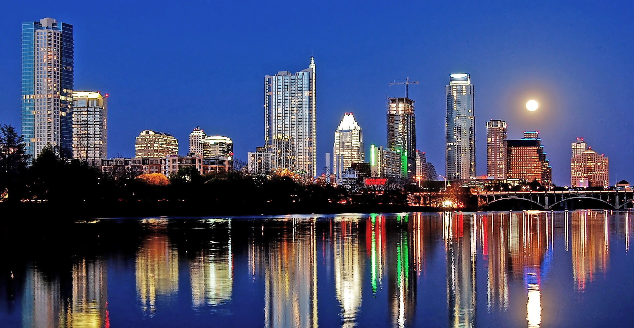 building, building exterior, waterfront, office building exterior, nature, architecture, sky, river, 1080P, urban skyline, no people, modern, skyscraper, HD Wallpaper