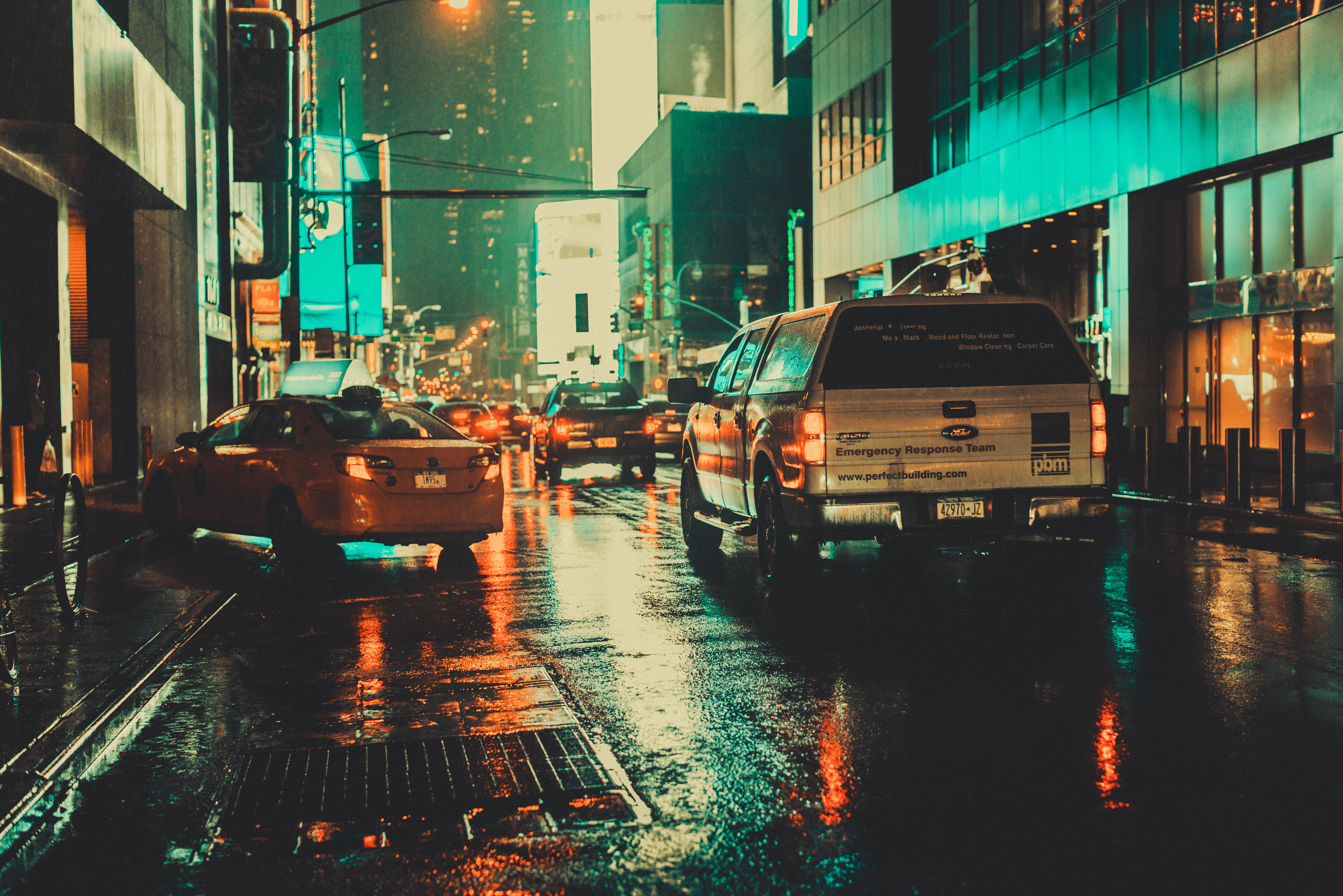 running, motor vehicle, outdoors, mode of transportation, built structure, building exterior, reflection, building, city street, buildings, city, urban, HD Wallpaper